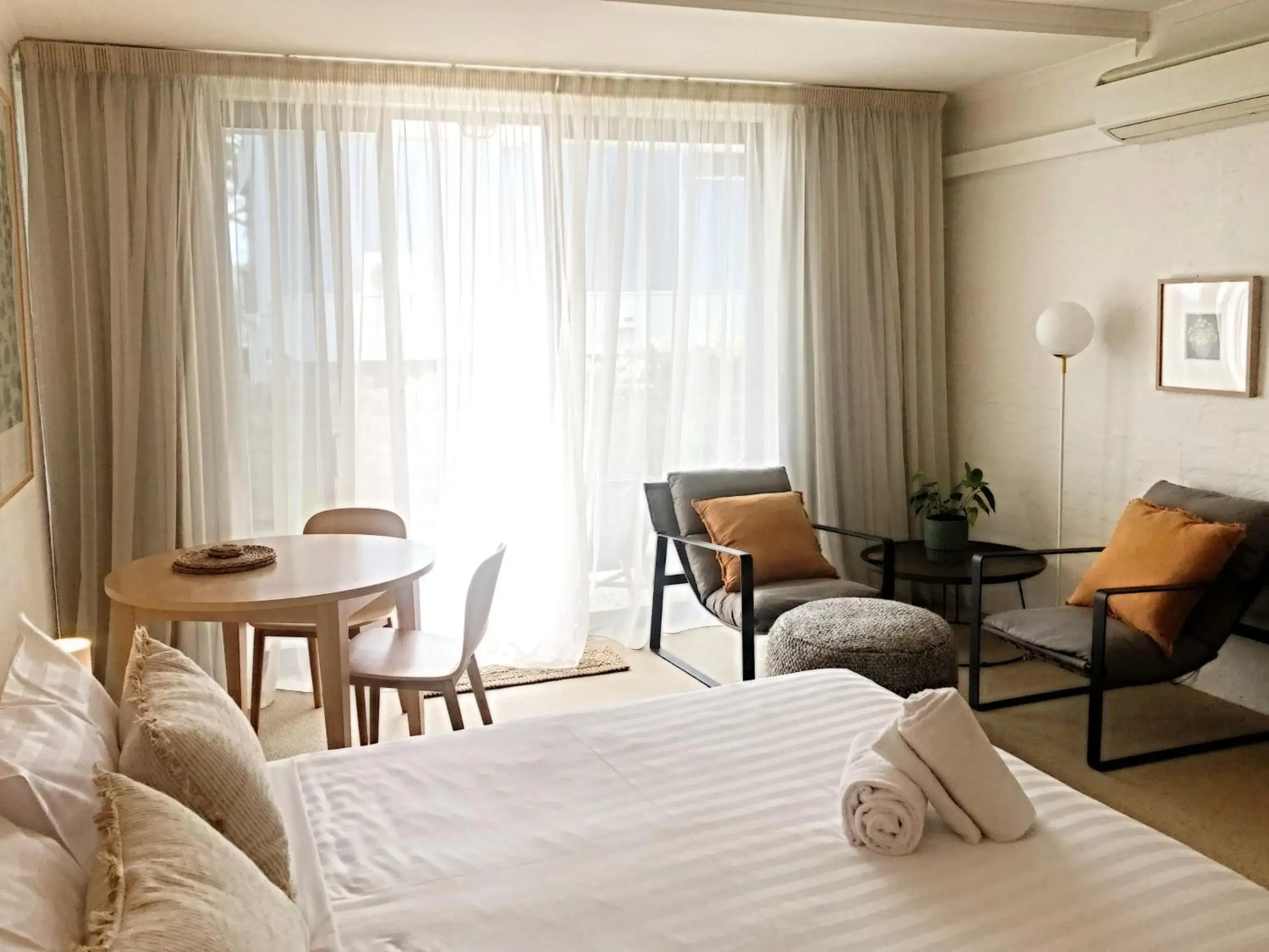 Garden Terrace Studio with Twin Spa in Lorne Surf Apartments Garden Terrace Studio with Twin Spa in Lorne Surf Apartments