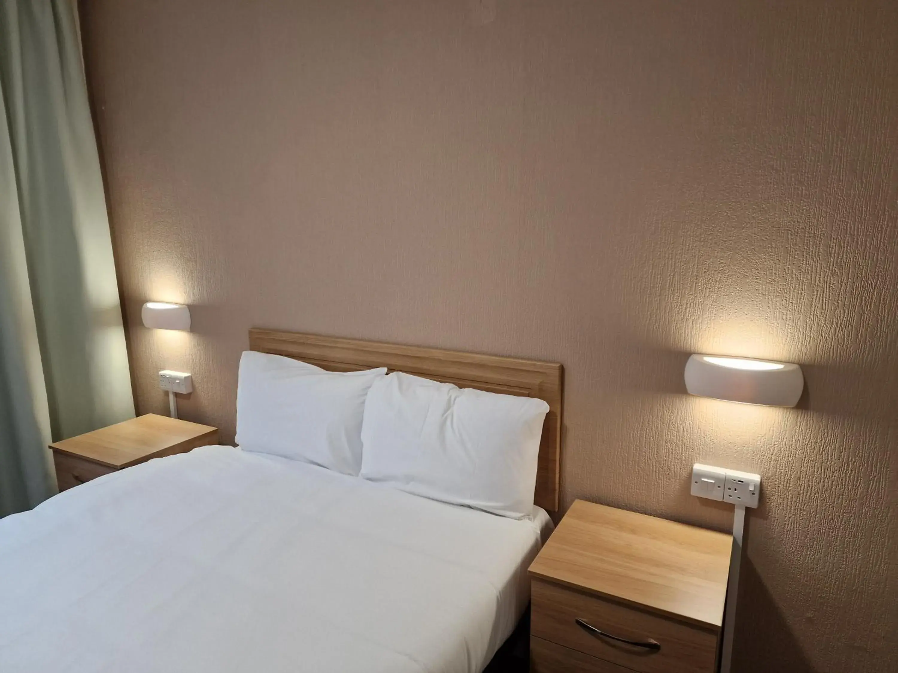 Standard Double Room in Britannia Hotel Birmingham New Street Station Birmingham Standard Double Room in Britannia Hotel Birmingham New Street Station Birmingham