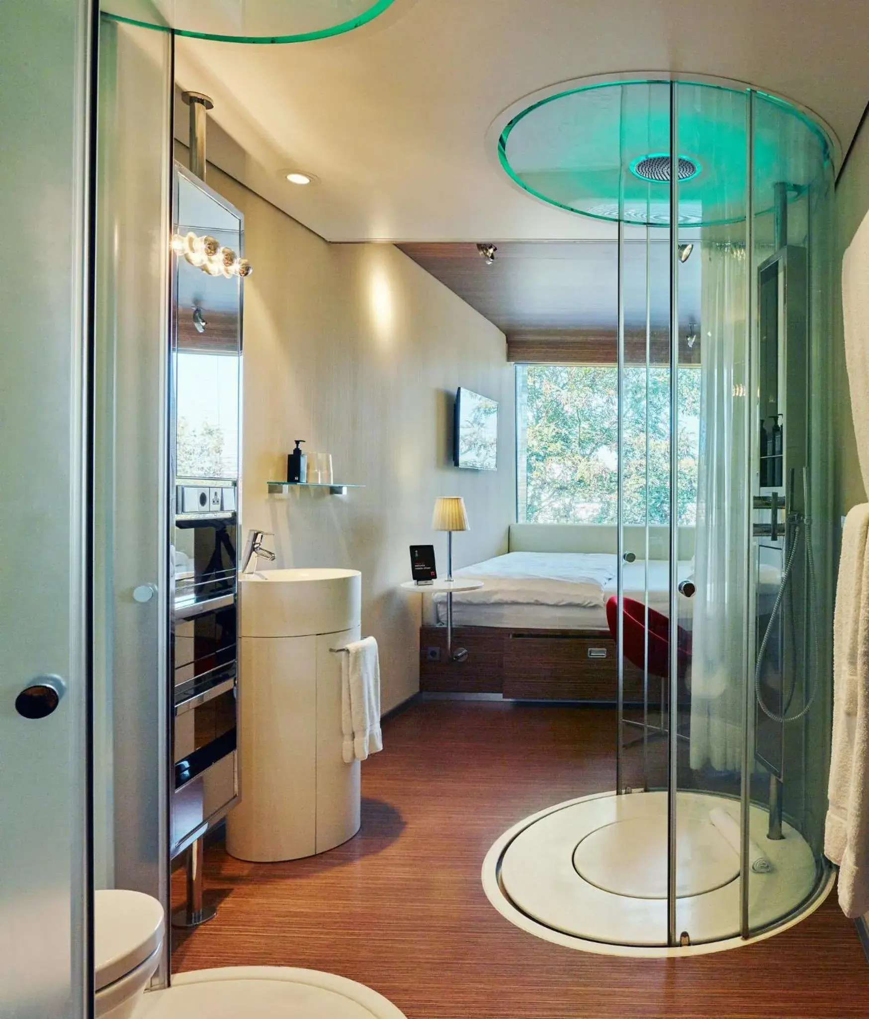 King Room in citizenM Schiphol Airport King Room in citizenM Schiphol Airport