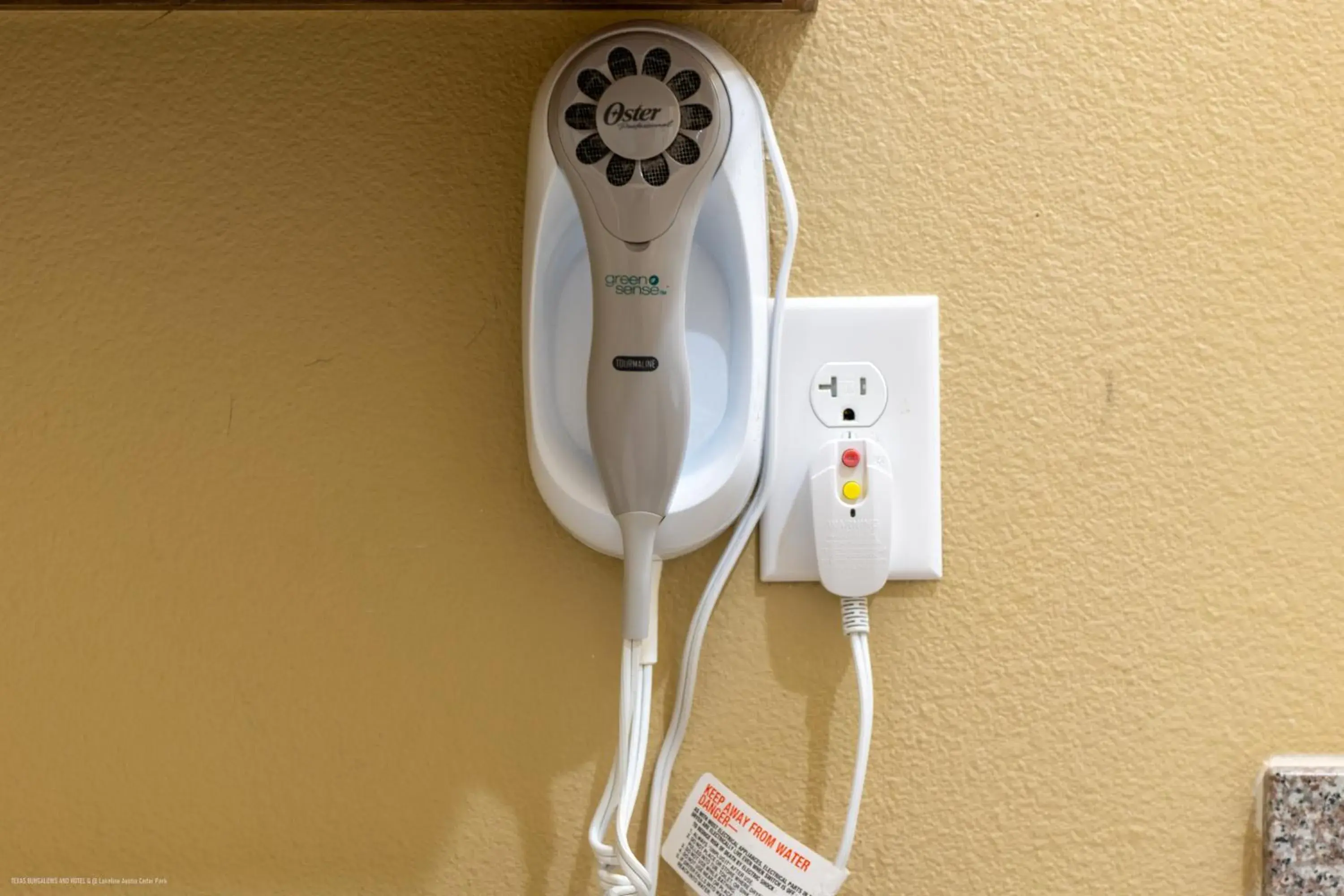 Deluxe King Studio in Texas Bungalows Hotel & Hotel Que at Lakeline Austin Cedar Park Deluxe King Studio in Texas Bungalows Hotel & Hotel Que at Lakeline Austin Cedar Park