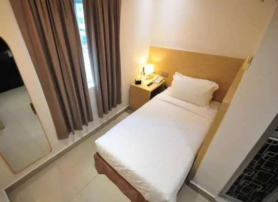 Single Room with Private Bathroom - single occupancy in Living At DSulaiman Hotel Single Room with Private Bathroom - single occupancy in Living At DSulaiman Hotel