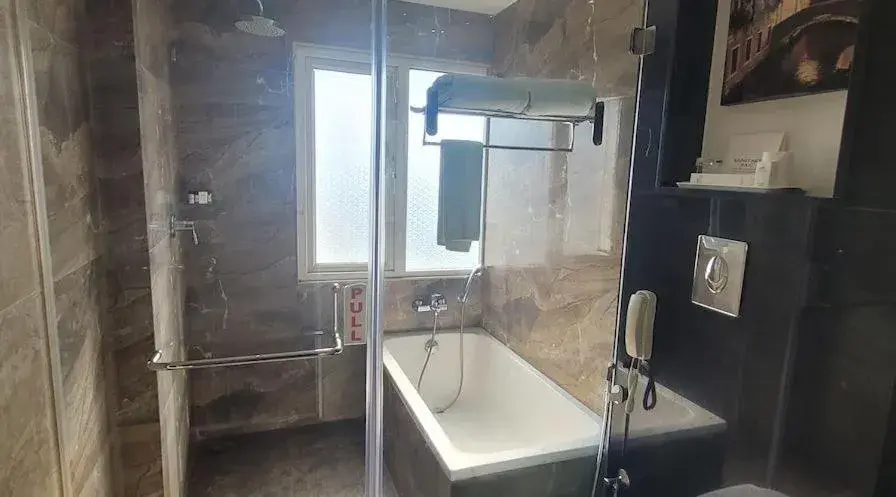 Superior King Room - single occupancy in The Pgs Vedanta Superior King Room - single occupancy in The Pgs Vedanta