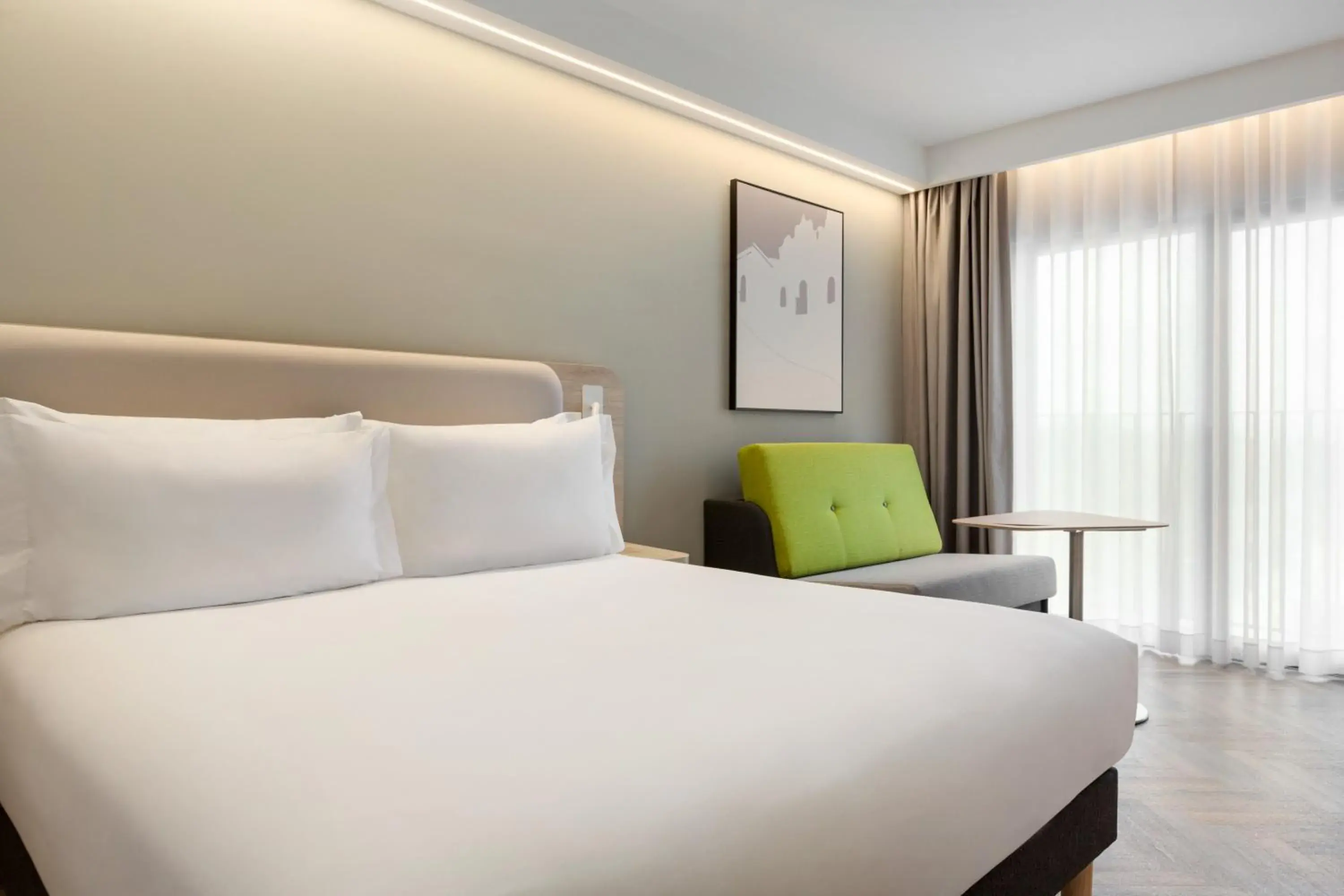 Standard Queen Room with Single Sofa Bed - Free Breakfast in Holiday Inn Express Évora by IHG Standard Queen Room with Single Sofa Bed - Free Breakfast in Holiday Inn Express Évora by IHG