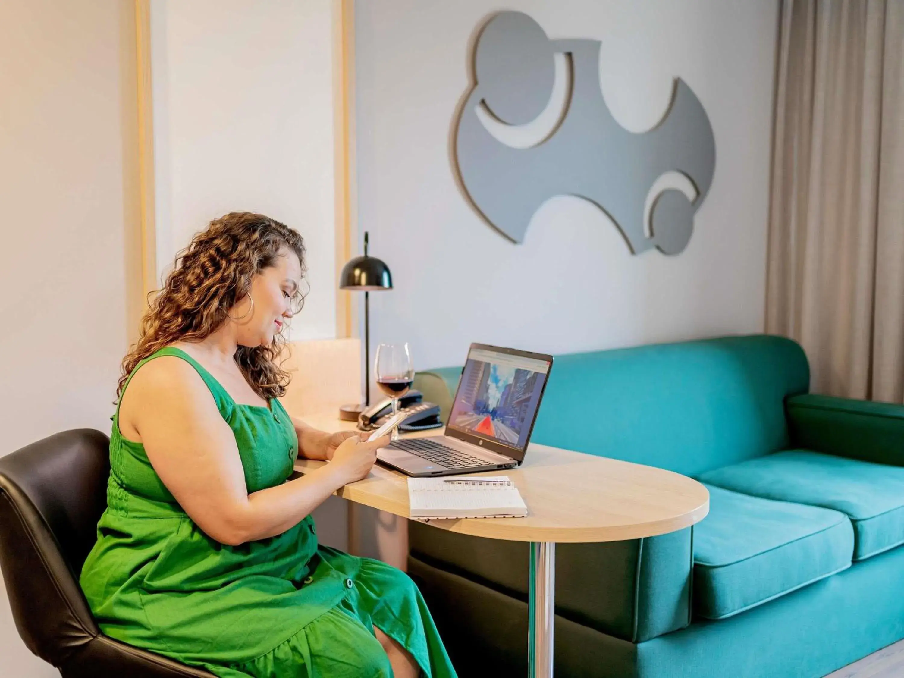 Executive Suite with One Queen Bed in Mercure Sao Paulo Pinheiros Executive Suite with One Queen Bed in Mercure Sao Paulo Pinheiros