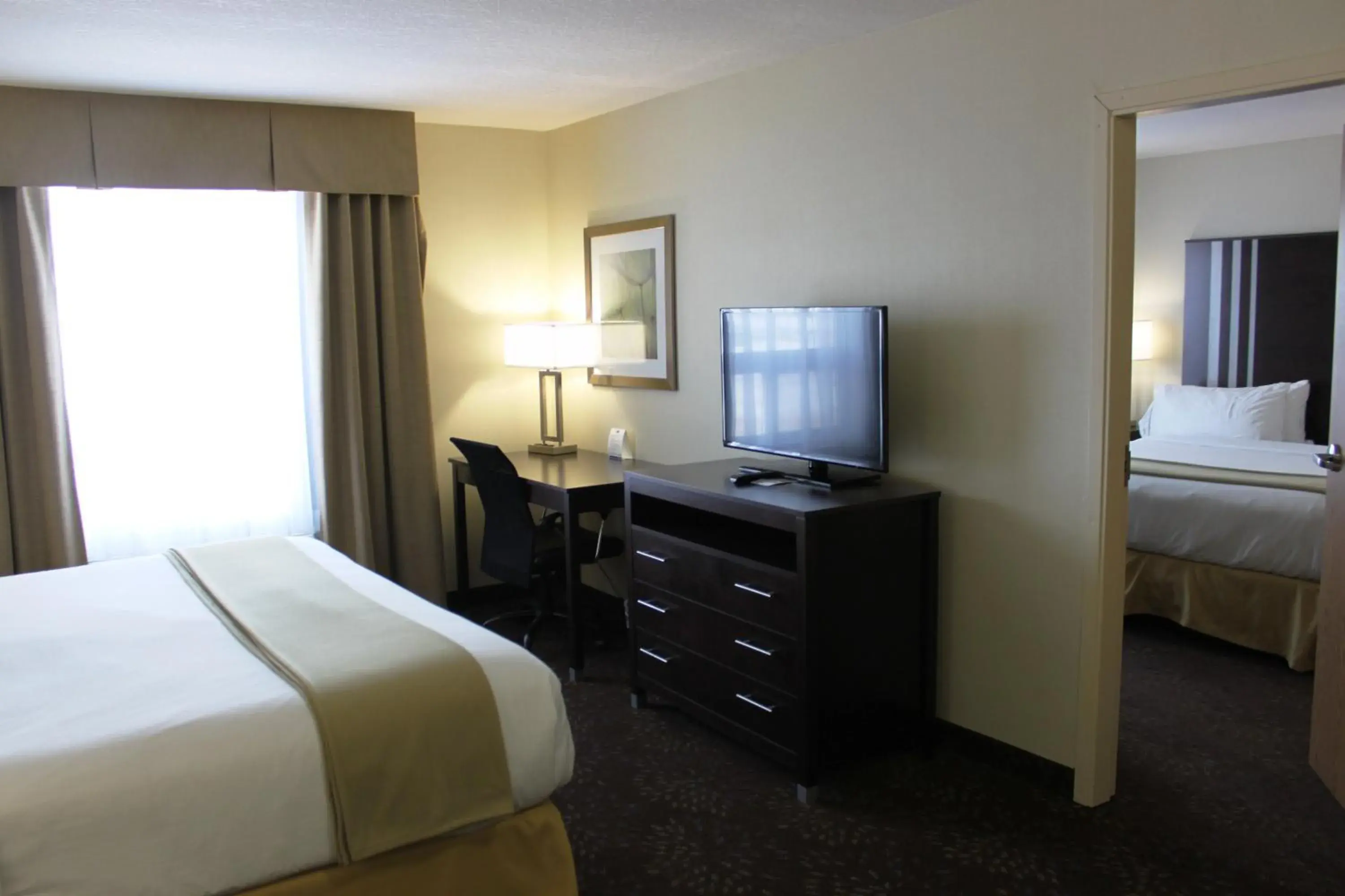 Suite with Two Beds - Non-Smoking in Holiday Inn Express Yorkton East by IHG Suite with Two Beds - Non-Smoking in Holiday Inn Express Yorkton East by IHG