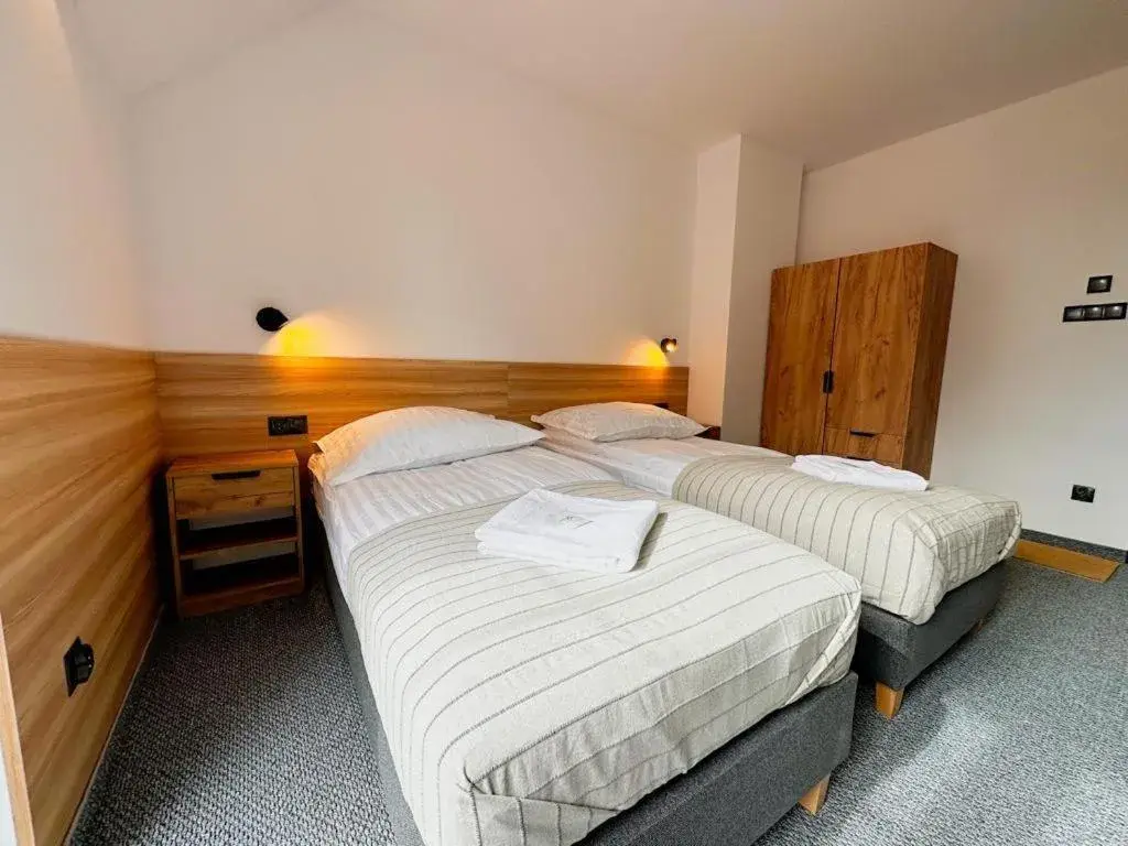 Deluxe Double Room with Balcony in Hotel Czerwone Korale Deluxe Double Room with Balcony in Hotel Czerwone Korale