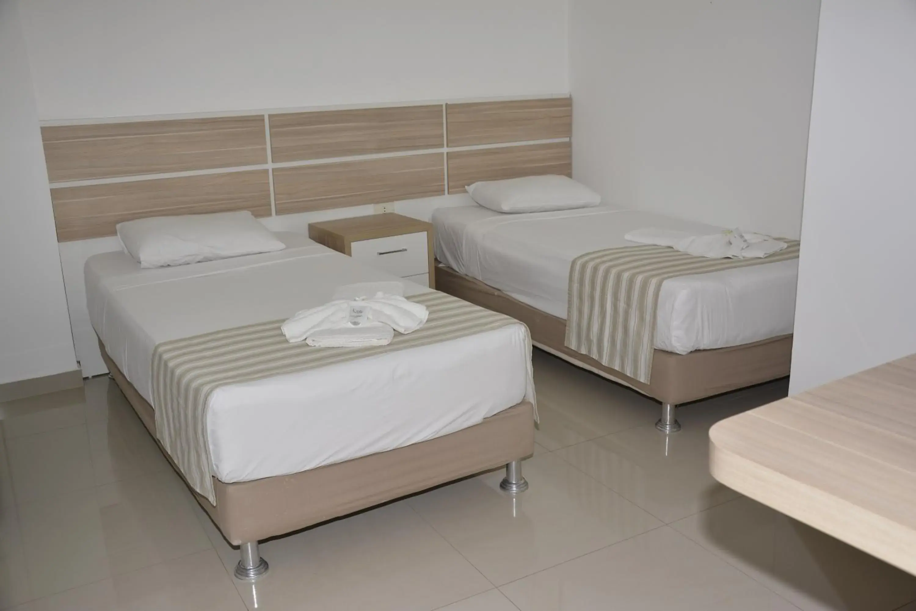 Triple Room - single occupancy in Hotel Salzburgo Triple Room - single occupancy in Hotel Salzburgo