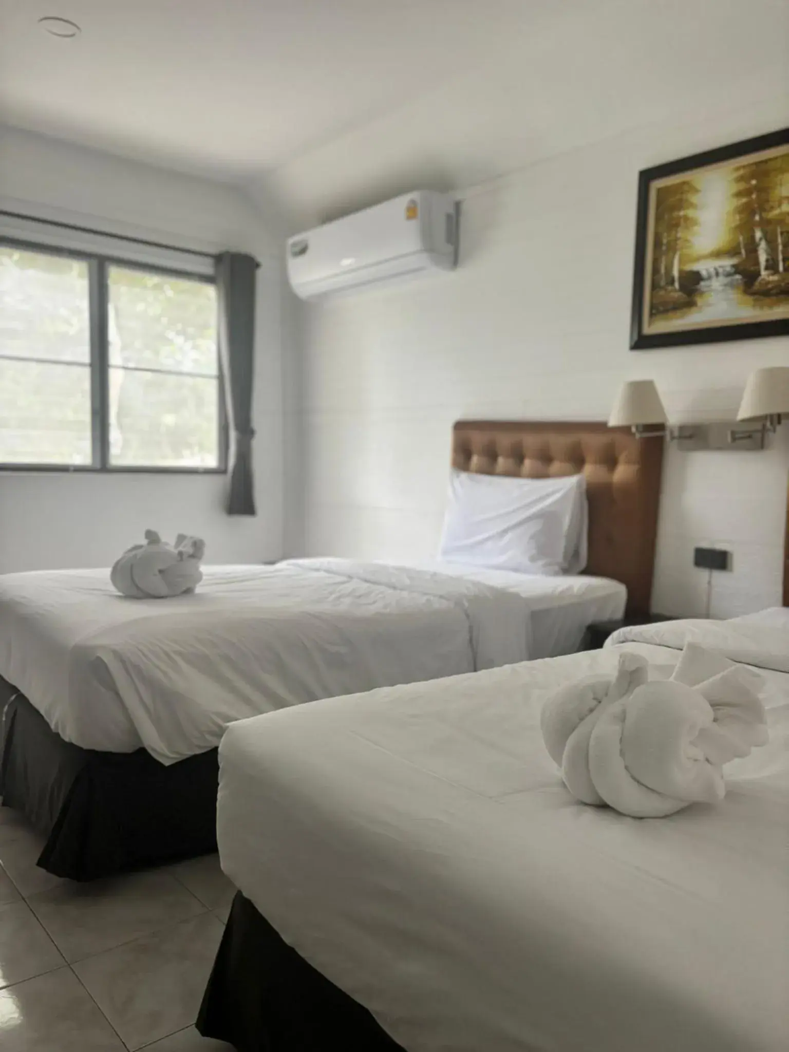 Twin Room with Garden View in Luna Hut Resort Twin Room with Garden View in Luna Hut Resort