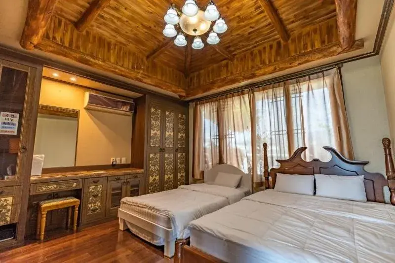 Deluxe Twin Room in Jeju Nine Resort Deluxe Twin Room in Jeju Nine Resort