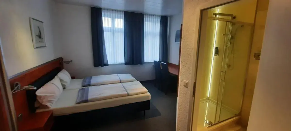 Double Room in Hotel Corveyer Hof Double Room in Hotel Corveyer Hof