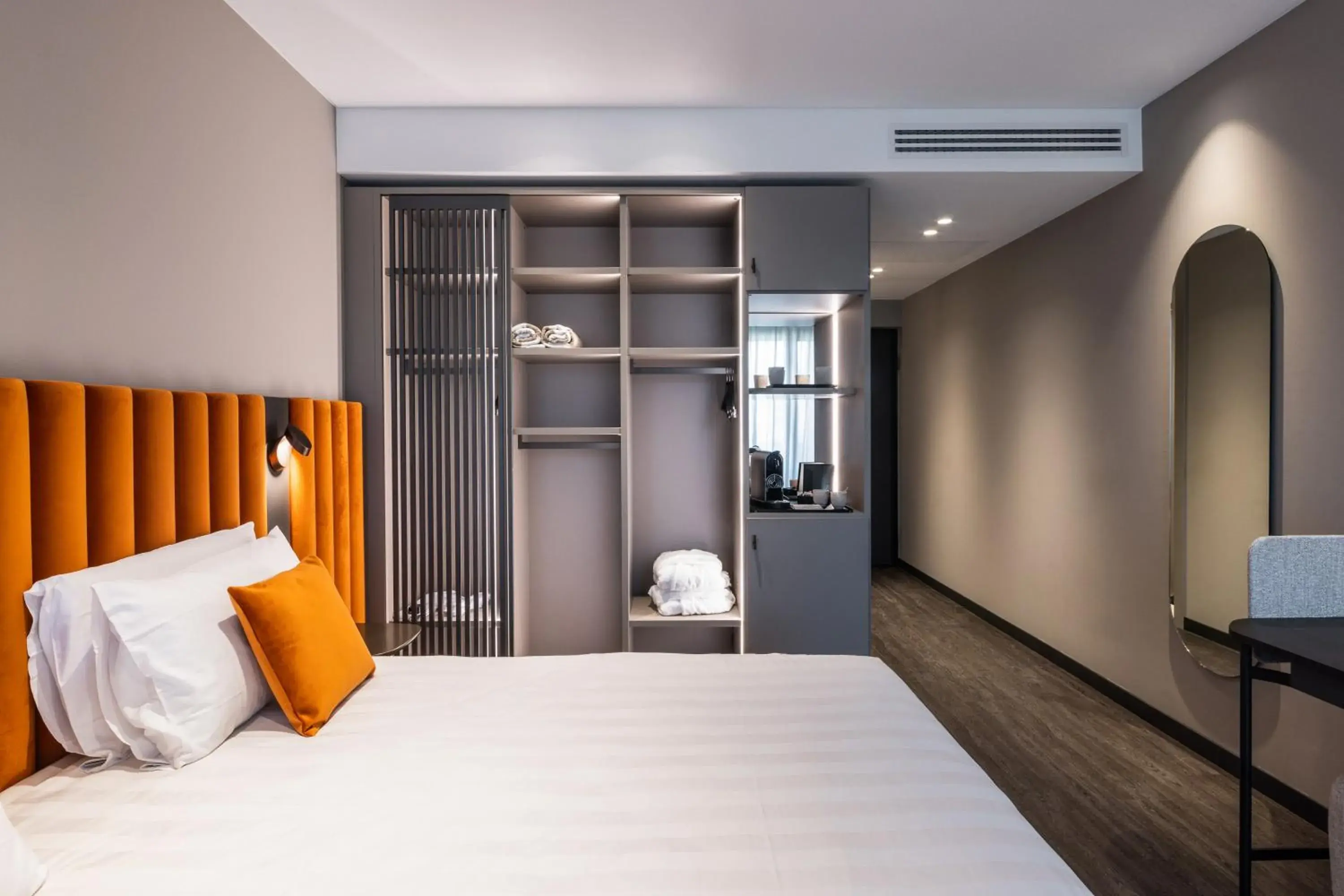 Deluxe Double or Twin Room with Pool View in Como Hills Deluxe Double or Twin Room with Pool View in Como Hills