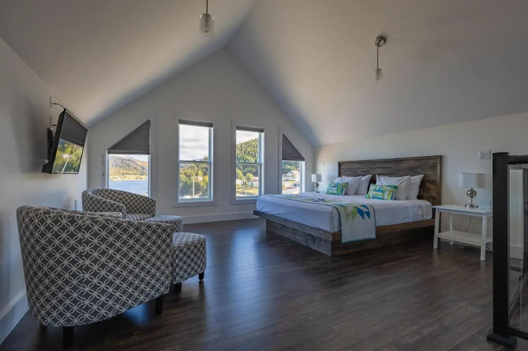 Executive Suite in The Tides Inn Executive Suite in The Tides Inn