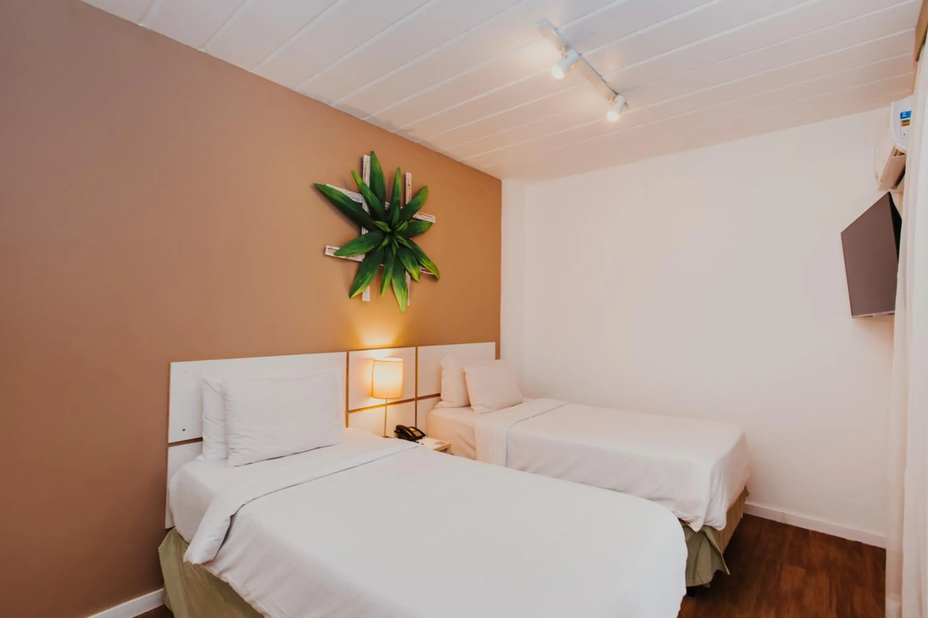 Superior Suite with 2 Single Beds and Sofa Bed - single occupancy in Hotel Nacional Inn Angra dos Reis Superior Suite with 2 Single Beds and Sofa Bed - single occupancy in Hotel Nacional Inn Angra dos Reis