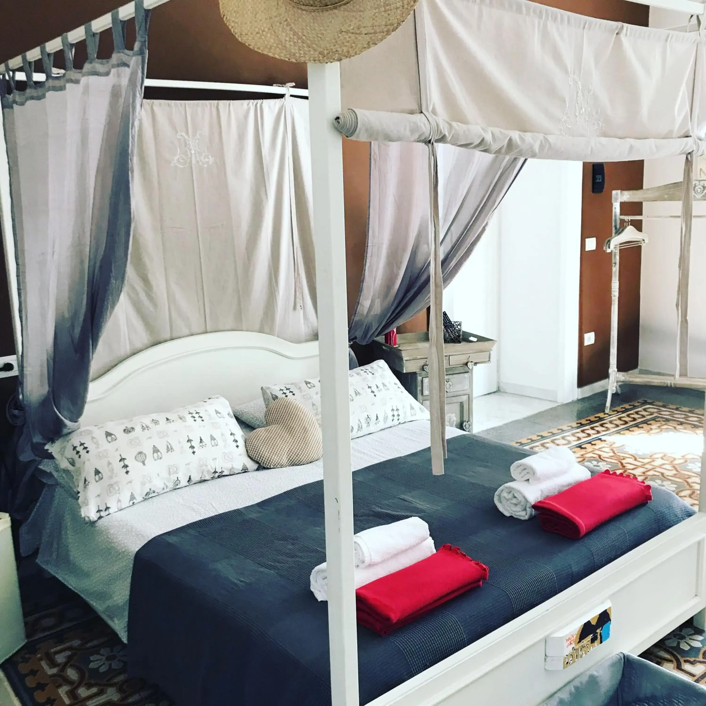 Triple Room in Napul'art Triple Room in Napul'art