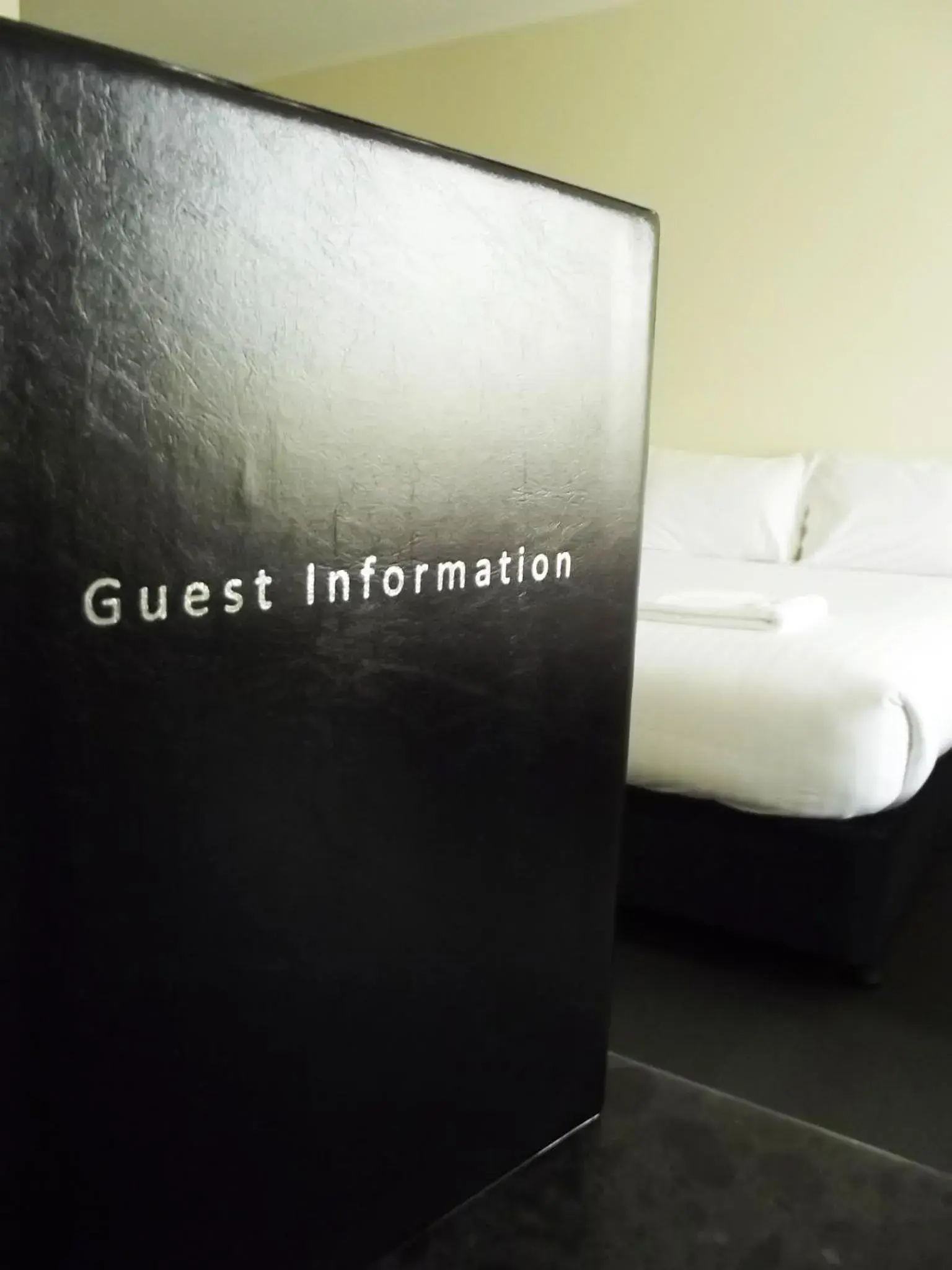 Deluxe Family Room in Heyfield Railway Hotel Deluxe Family Room in Heyfield Railway Hotel