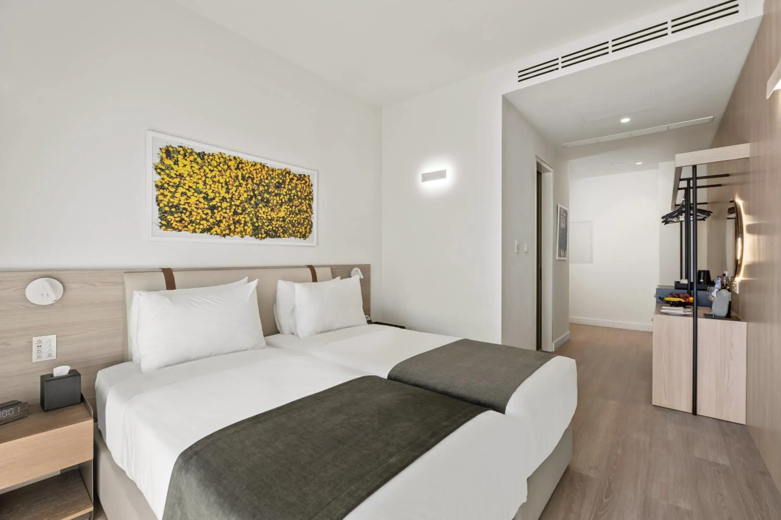 Accessible Room in Mercure Larnaca Finikoudes Beach Accessible Room in Mercure Larnaca Finikoudes Beach