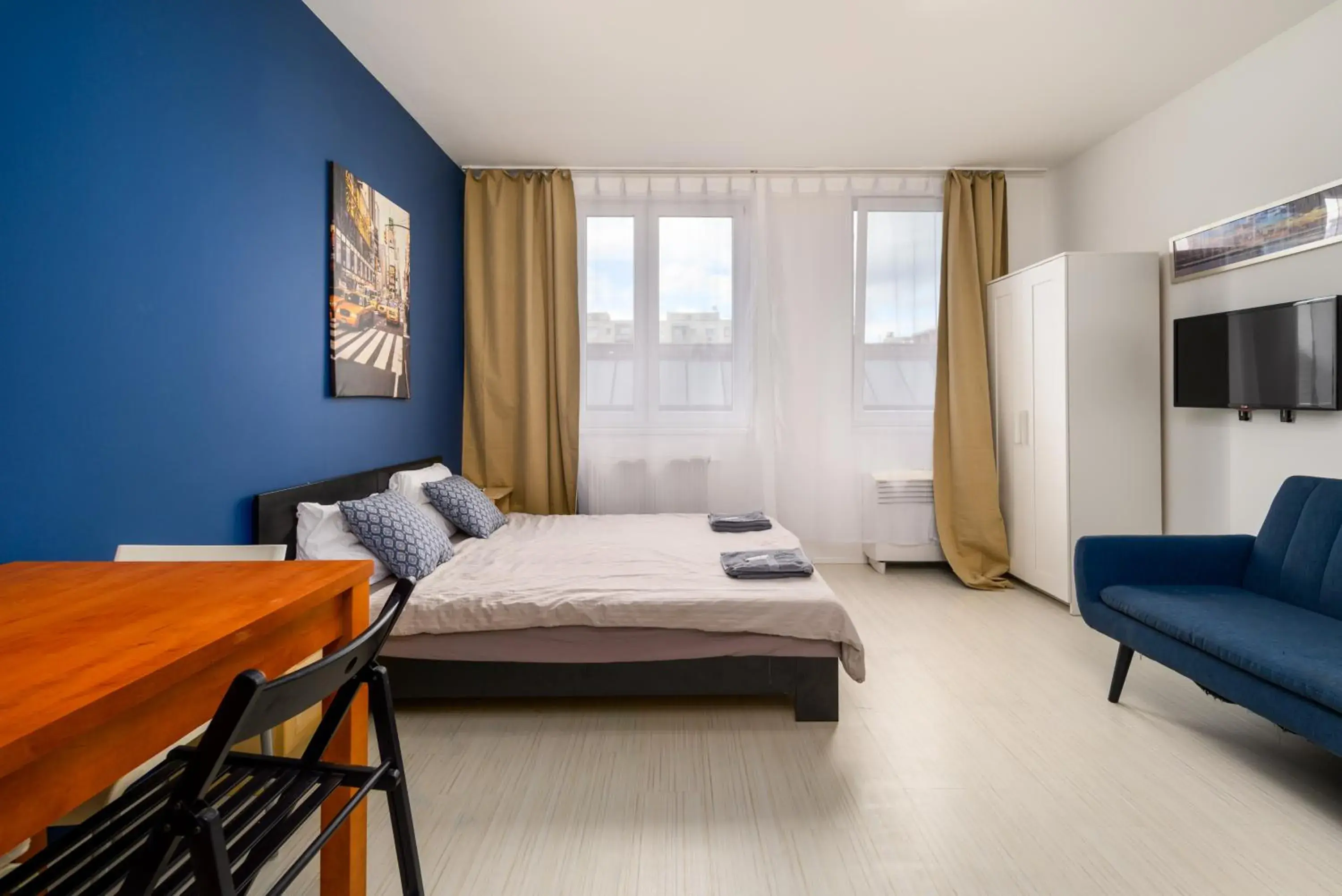 Sun Resort Residential Suite-Free Parking Garage same building Sun Resort Residential Suite-Free Parking Garage same building