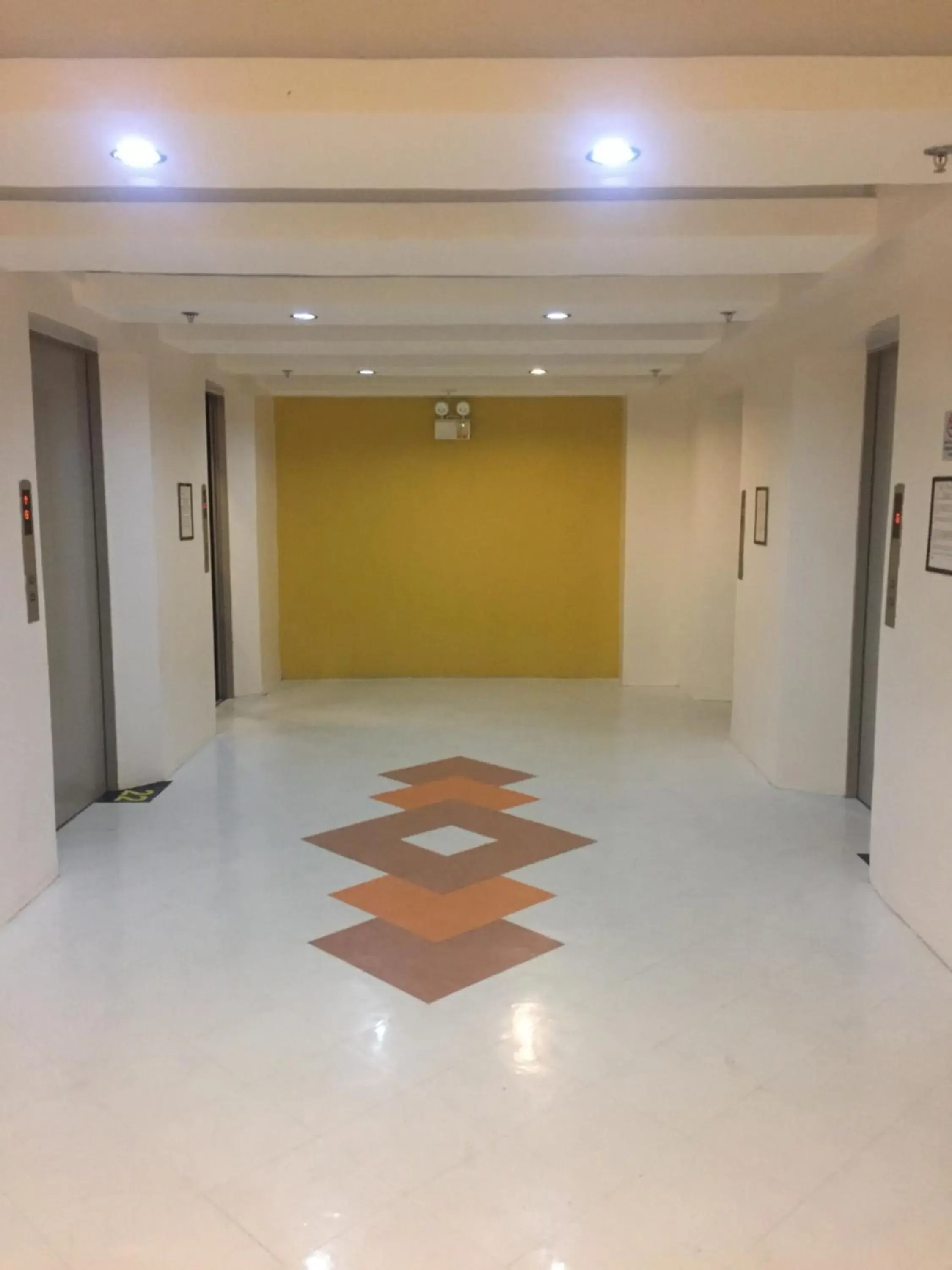 Studio with Lake View in TAGAYTAY PRIME RESIDENCES CONDO UNITS Studio with Lake View in TAGAYTAY PRIME RESIDENCES CONDO UNITS