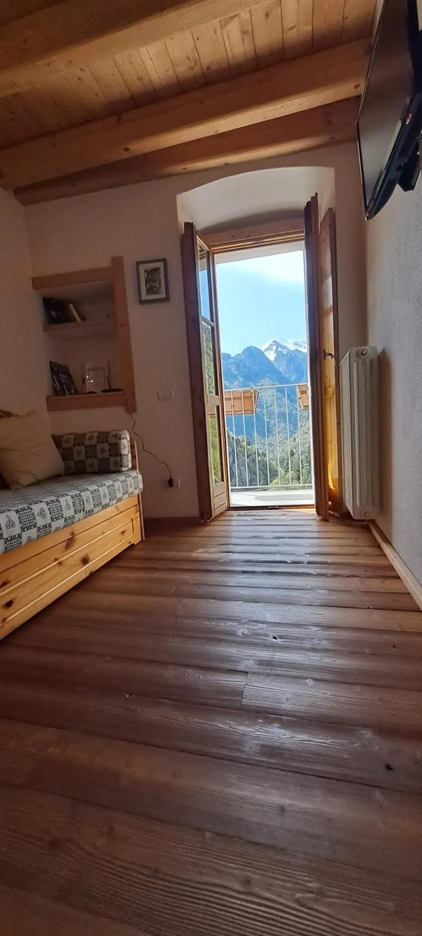 Apartment with Mountain View - single occupancy in ALBERGO DIFFUSO ORNICA NEL CUORE Apartment with Mountain View - single occupancy in ALBERGO DIFFUSO ORNICA NEL CUORE