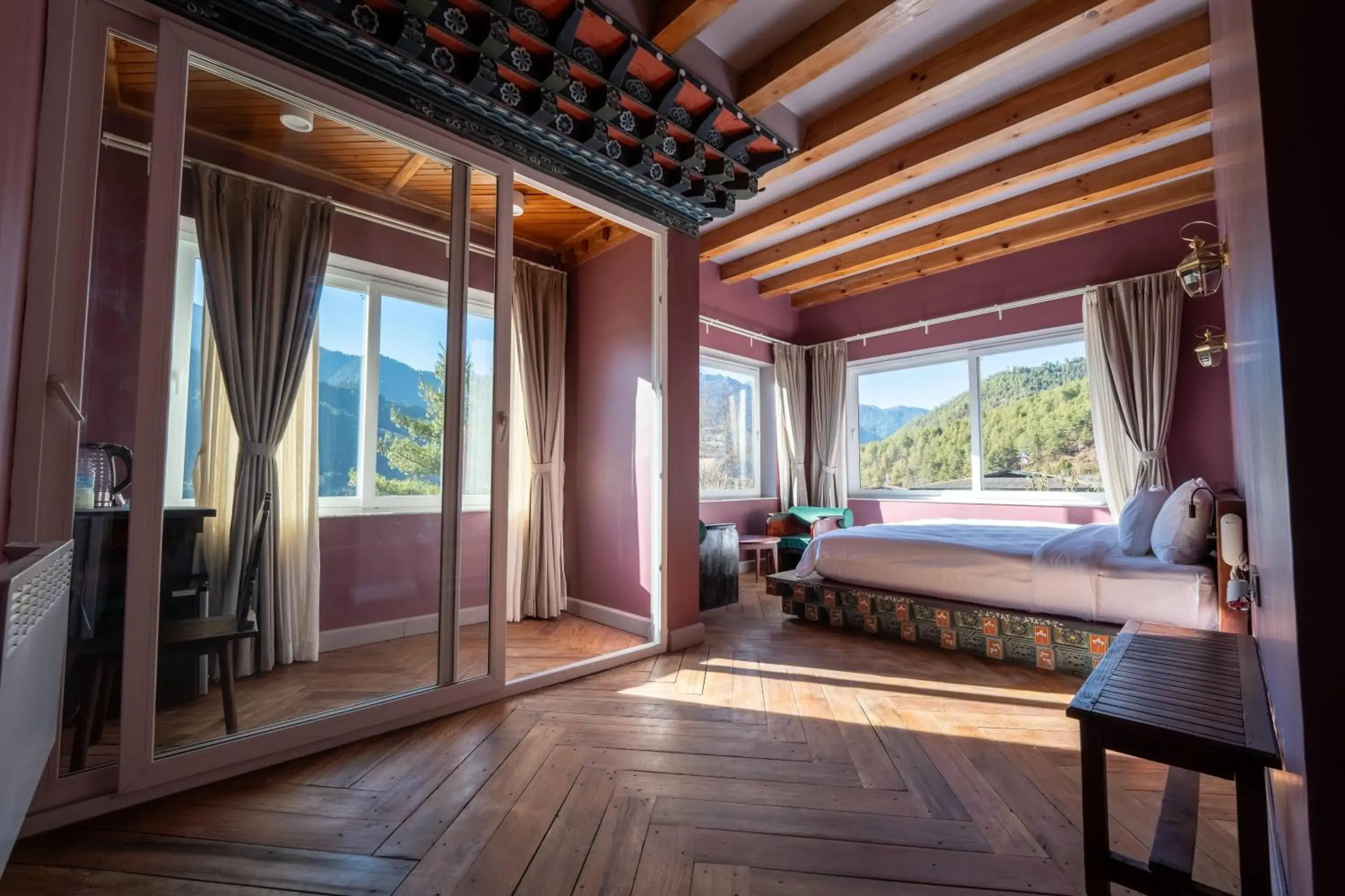 Deluxe Double Room - single occupancy in Taktsangri-La Deluxe Double Room - single occupancy in Taktsangri-La