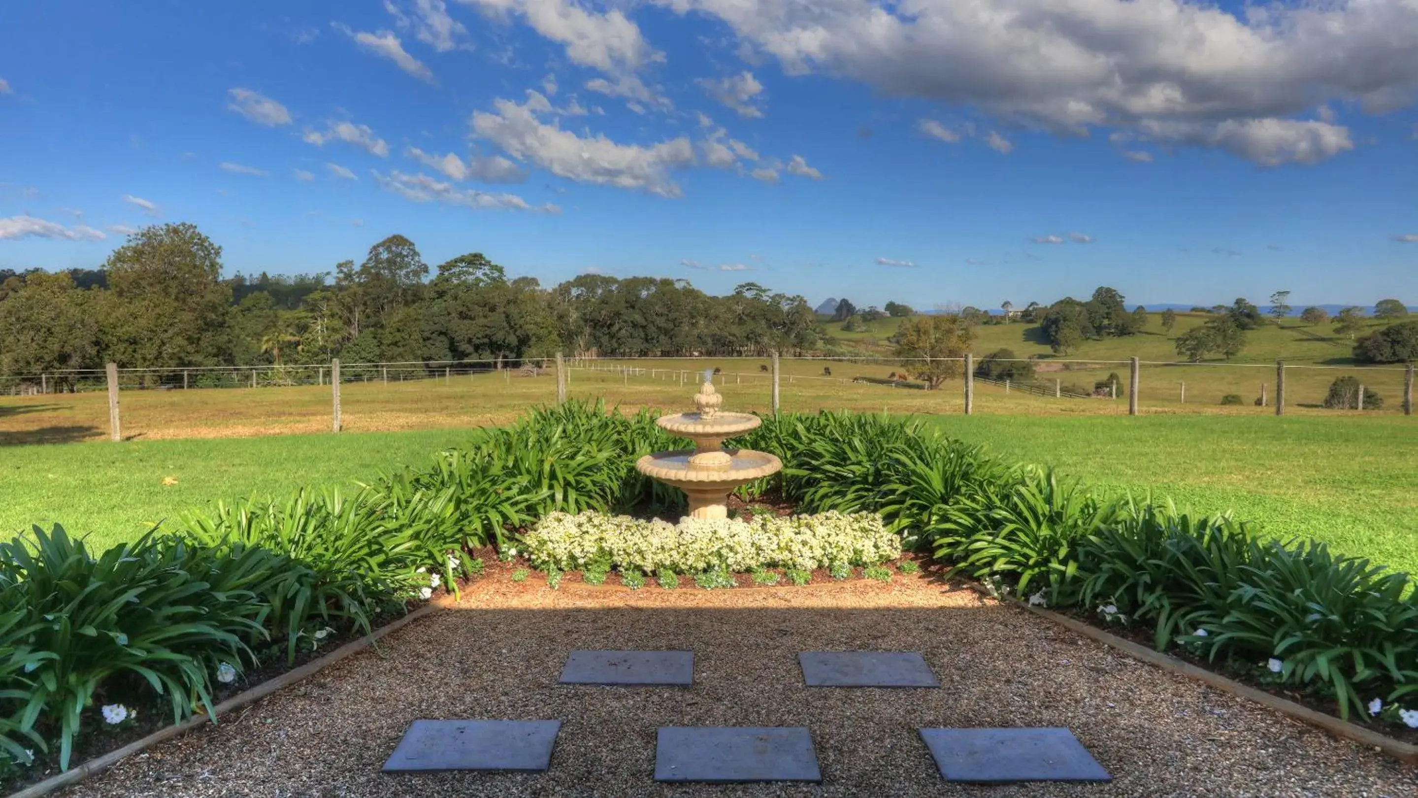 Deluxe King Suite in Bridle Guesthouse Deluxe King Suite in Bridle Guesthouse