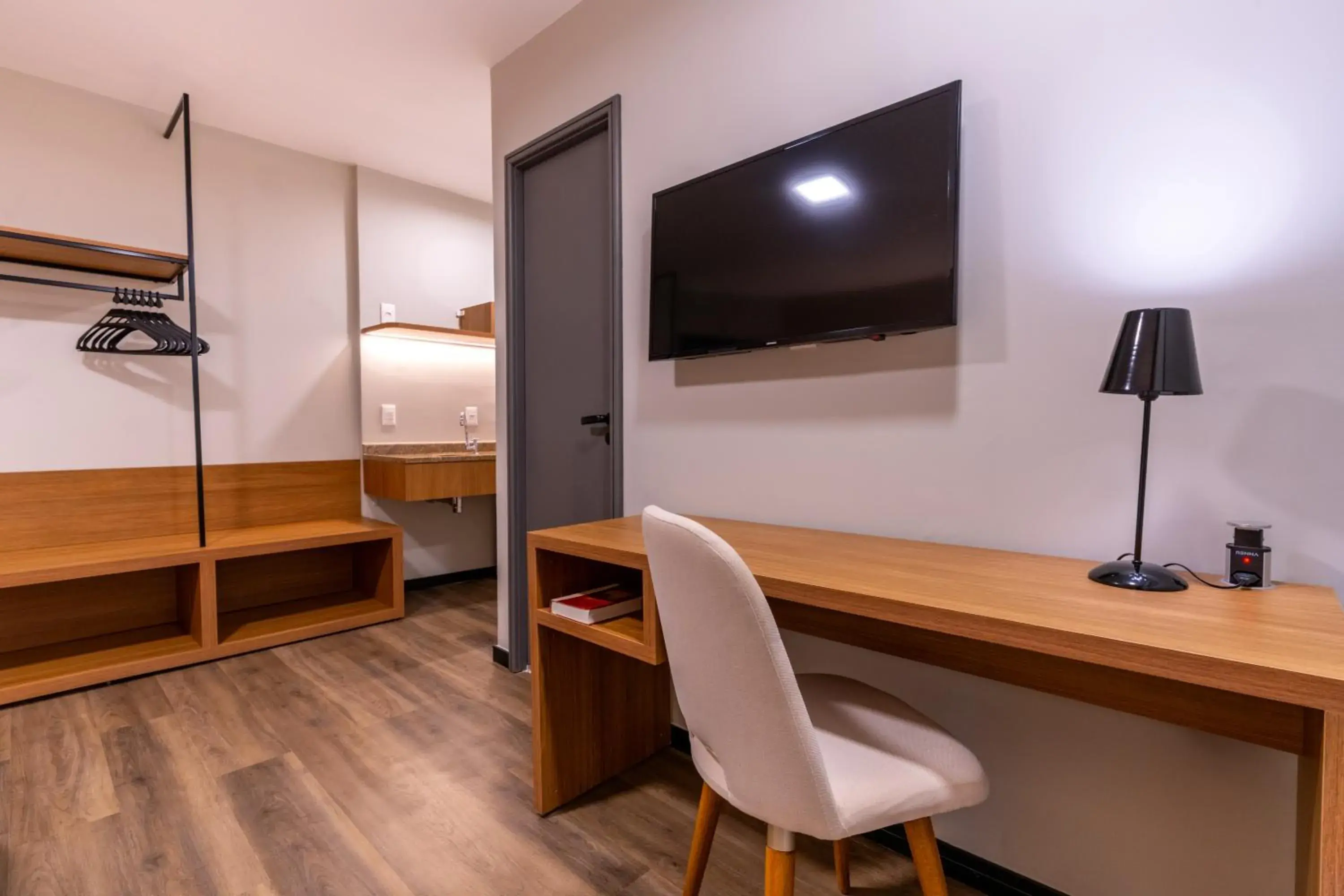 Standard Room - single occupancy - 1 Double Bed - Disability Access in Intercity Interative São Paulo Jardins Standard Room - single occupancy - 1 Double Bed - Disability Access in Intercity Interative São Paulo Jardins