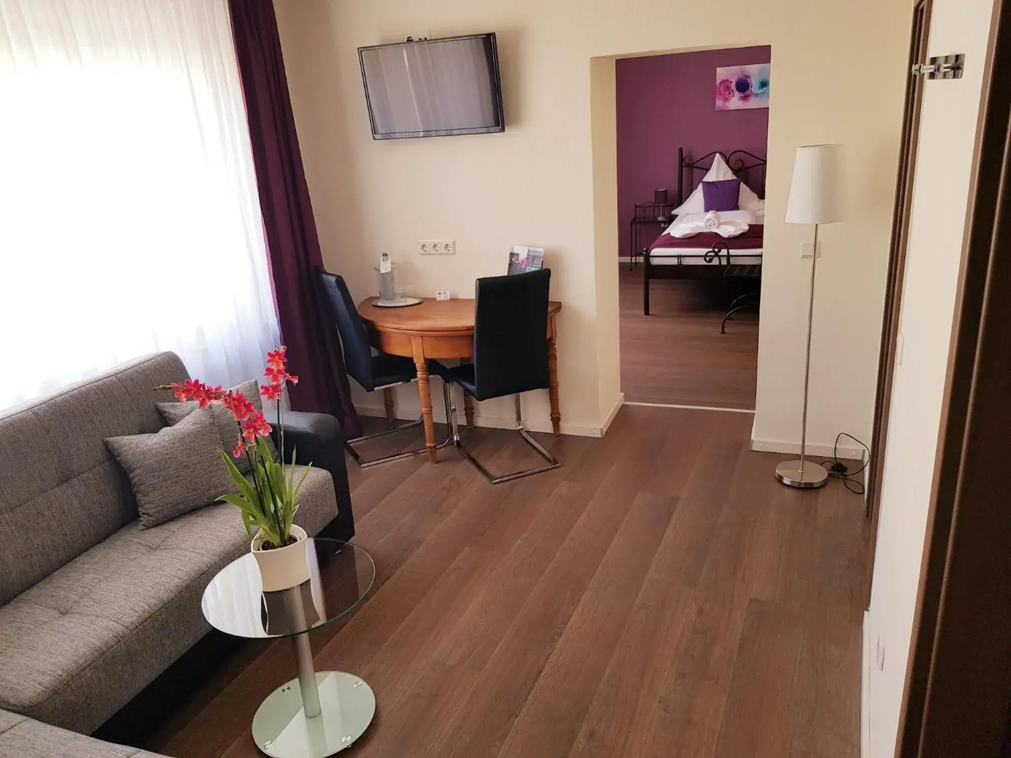 Double Room with Balcony in Apado-Hotel garni Double Room with Balcony in Apado-Hotel garni