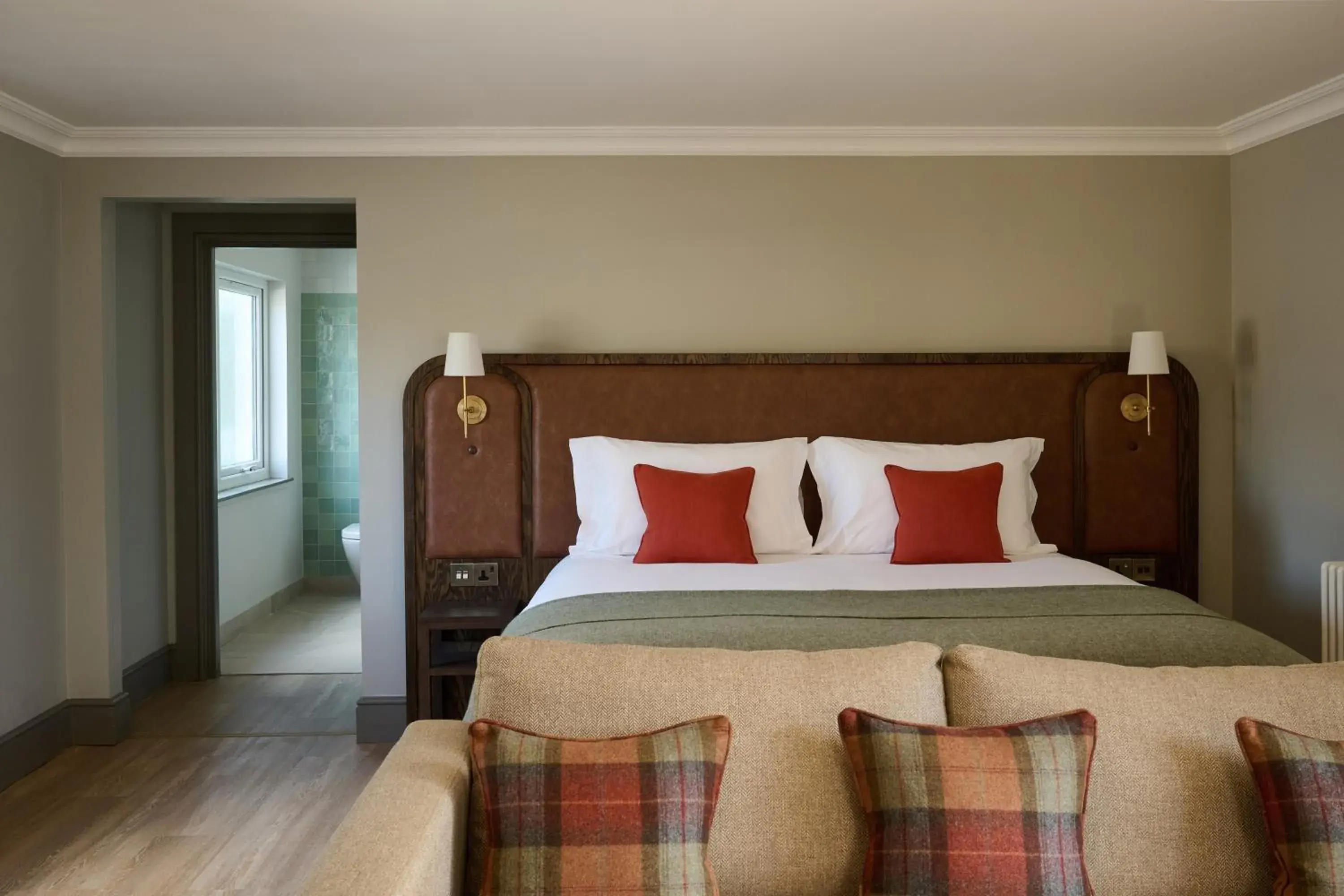 Deluxe Suite in The Leddie Hotel Deluxe Suite in The Leddie Hotel