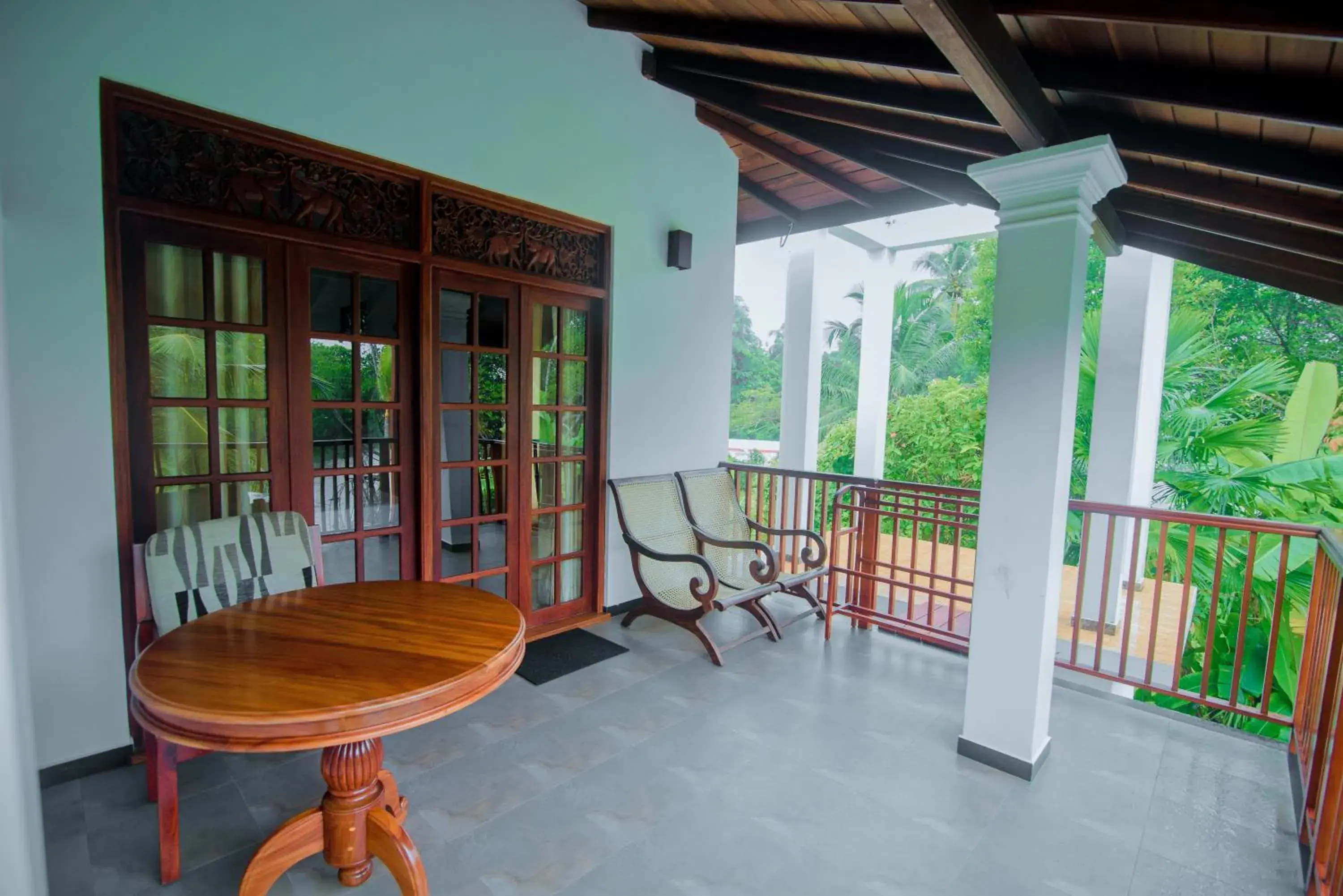 Deluxe Triple Room in Lagoon Bentota Resort Deluxe Triple Room in Lagoon Bentota Resort