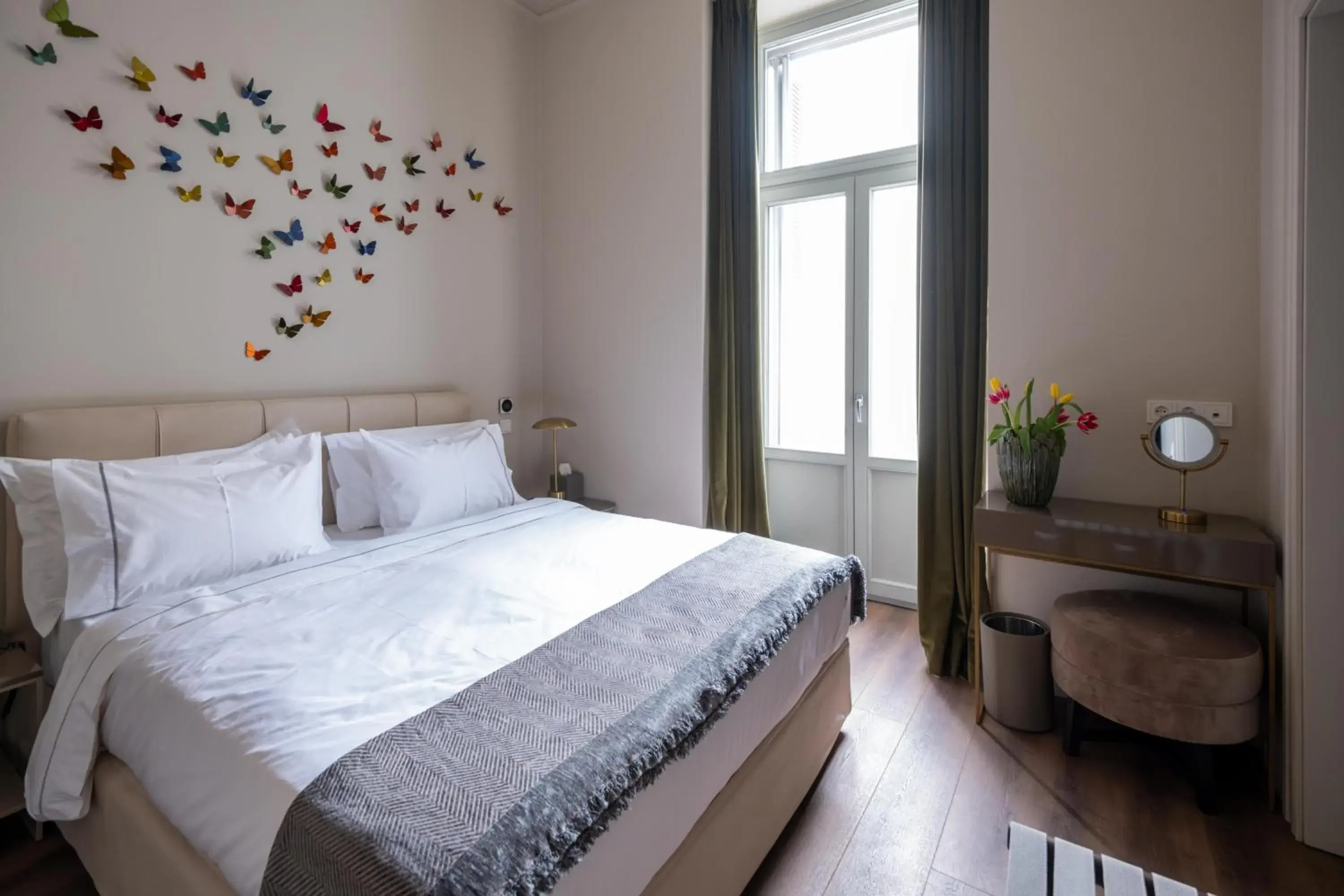 Suite in Nine Athens Hotel Suite in Nine Athens Hotel