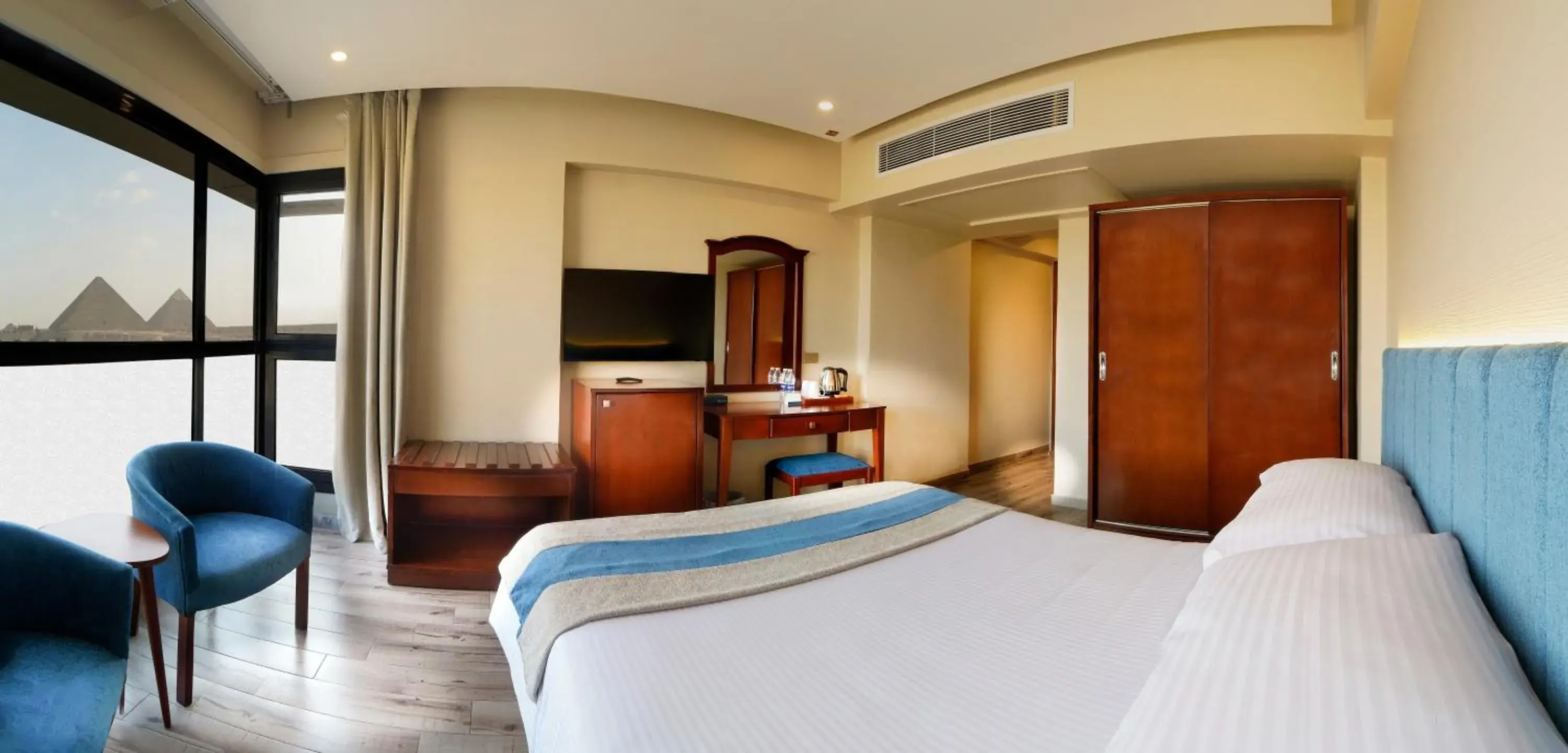 Superior Room with Pyramid View in Stay Inn Pyramids Hotel Superior Room with Pyramid View in Stay Inn Pyramids Hotel