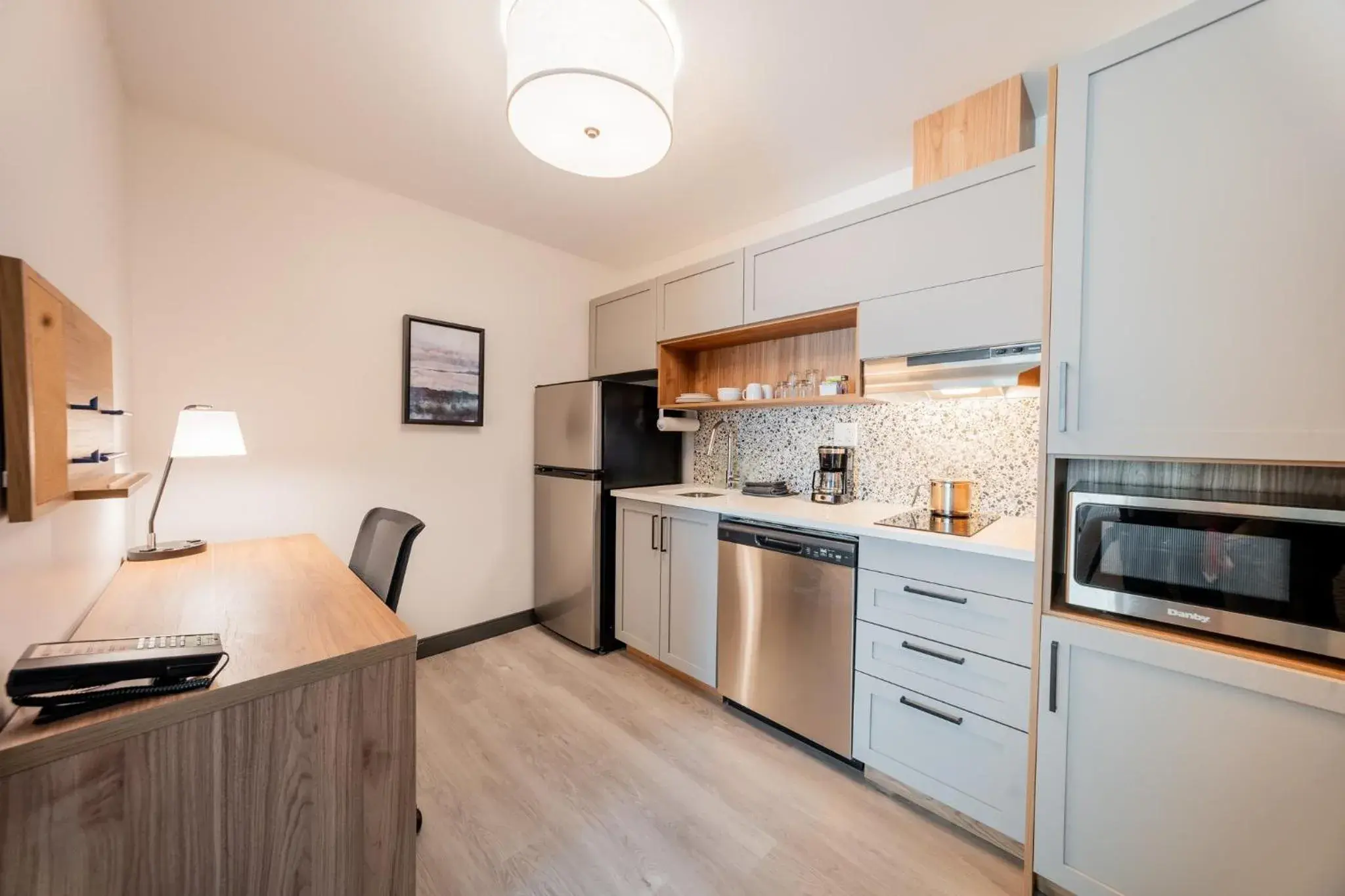 Studio Suite with Two Queen Beds in Candlewood Suites Trois-Rivières Ouest by IHG Studio Suite with Two Queen Beds in Candlewood Suites Trois-Rivières Ouest by IHG