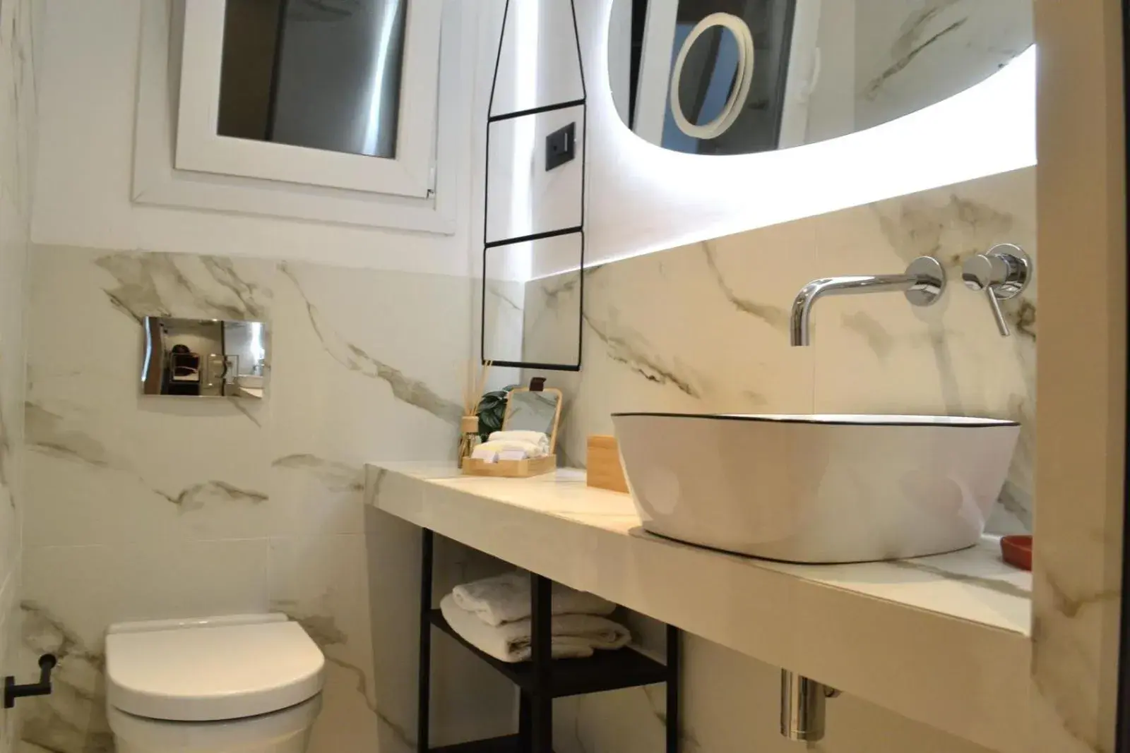 Executive Suite with Acropolis View in Anasa Hotel Athens Executive Suite with Acropolis View in Anasa Hotel Athens