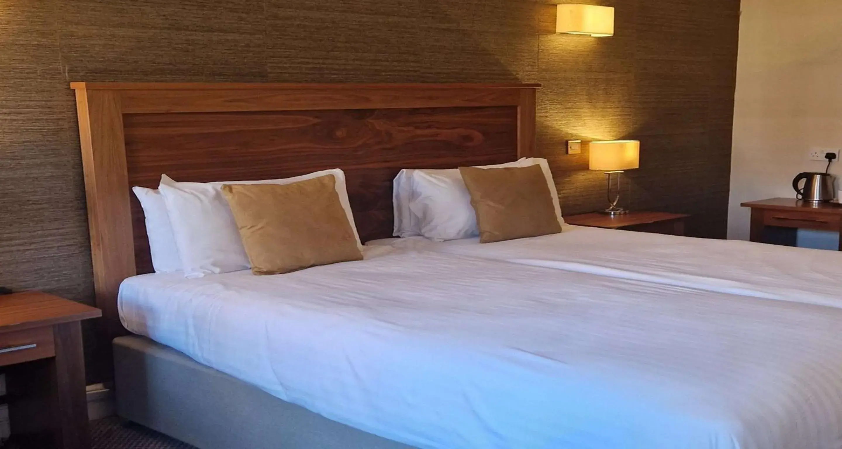 Standard Twin Room in Best Western Moore Place Hotel Standard Twin Room in Best Western Moore Place Hotel