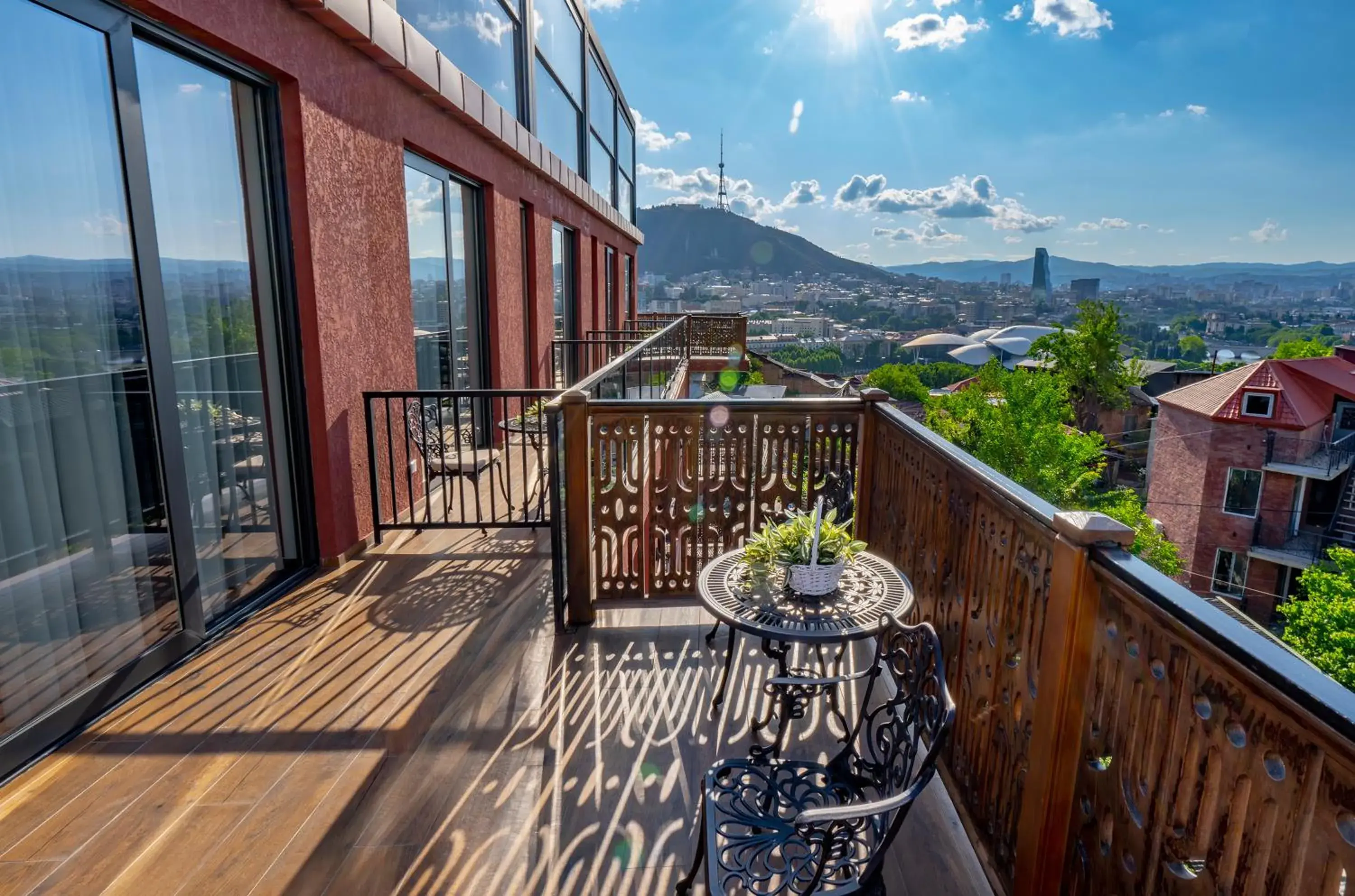 Iris Hotel Iris Hotel