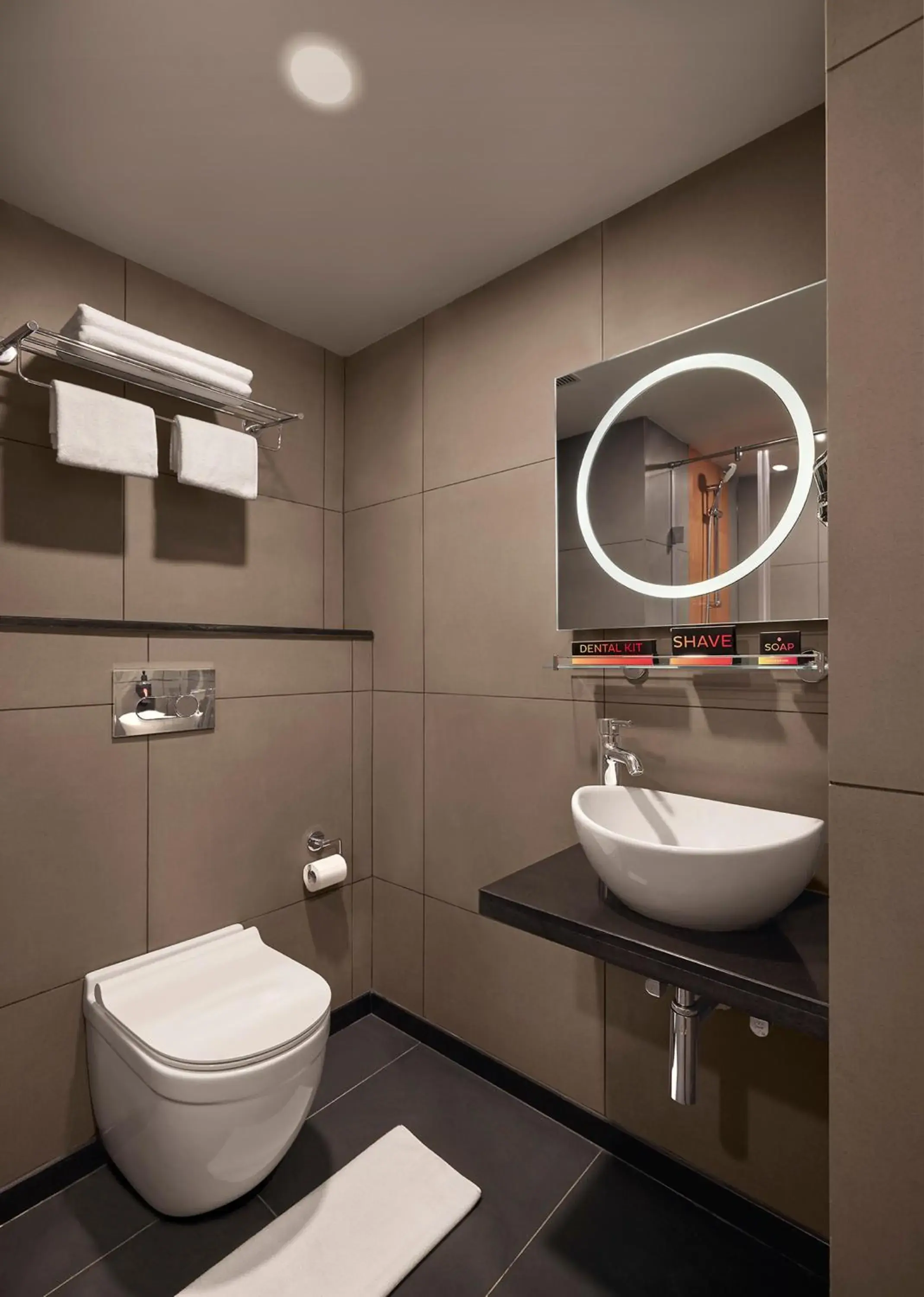 Luxe Queen Room in Ginger Srinagar Barzulla Near Srinagar Airport Luxe Queen Room in Ginger Srinagar Barzulla Near Srinagar Airport