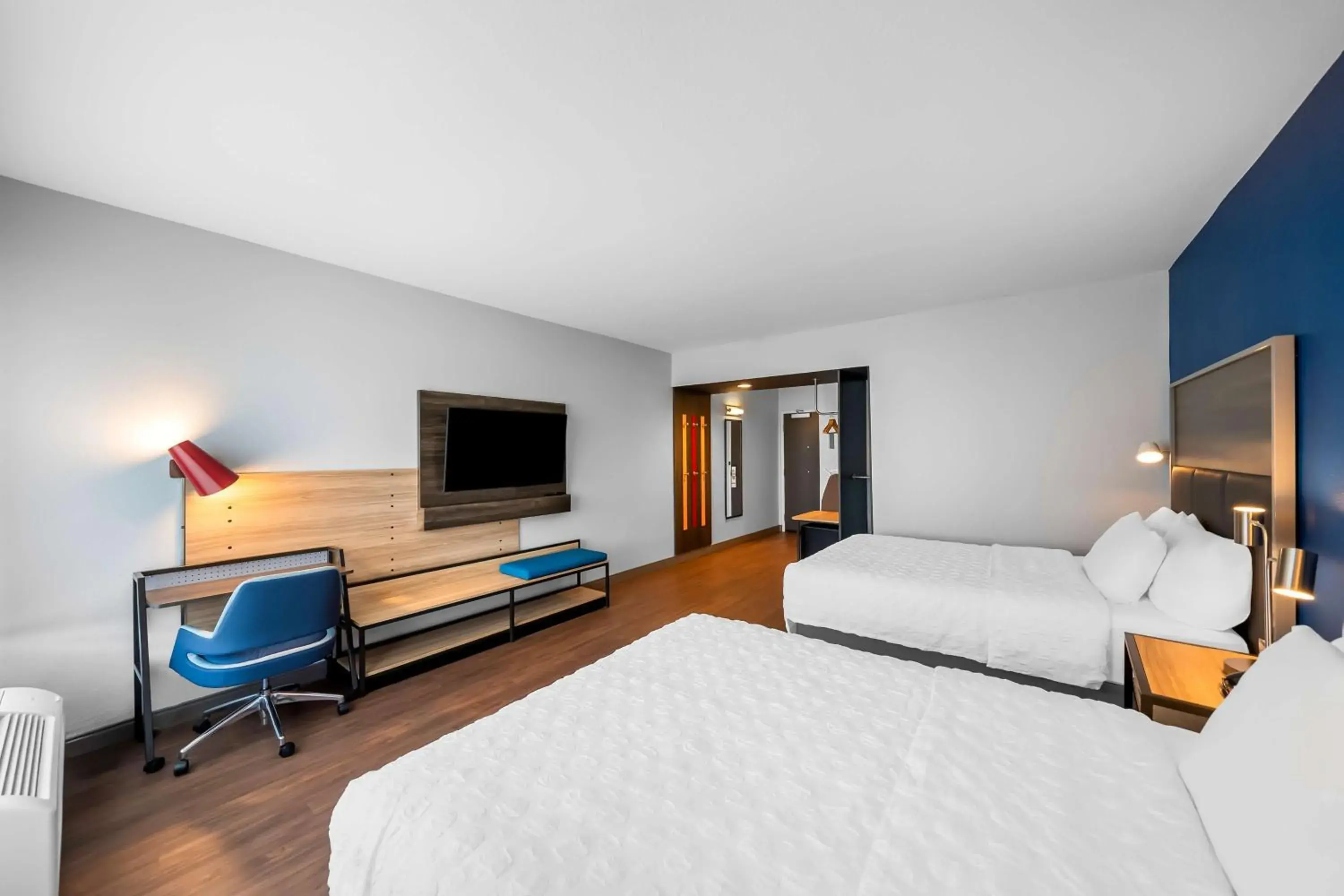 Queen Room with Two Queen Beds - Mobility Access in Tru by Hilton Plano Hwy 75 Queen Room with Two Queen Beds - Mobility Access in Tru by Hilton Plano Hwy 75