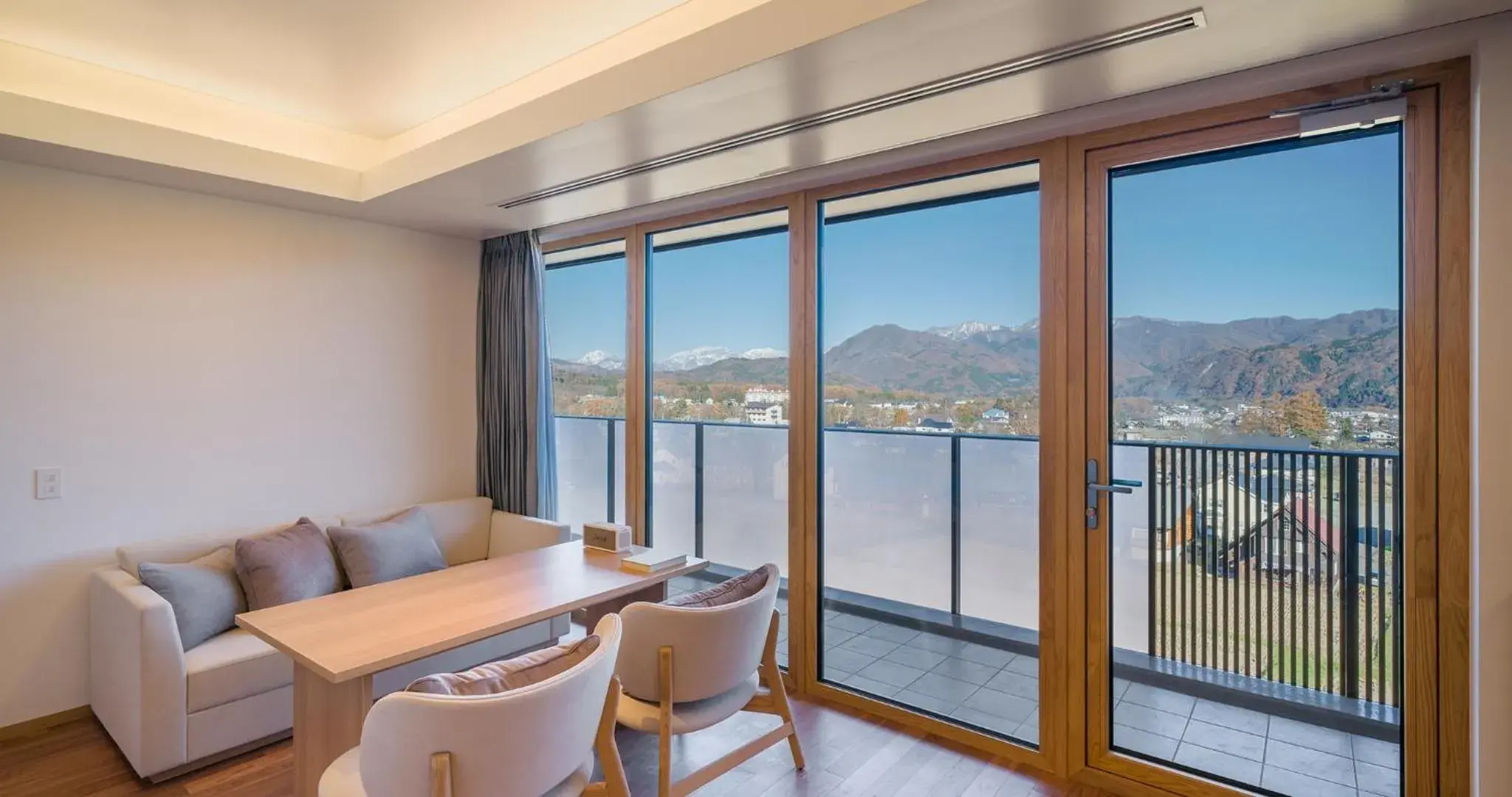 Standard Suite - single occupancy in HOTEL LA VIGNE HAKUBA by Onko Chishin Standard Suite - single occupancy in HOTEL LA VIGNE HAKUBA by Onko Chishin
