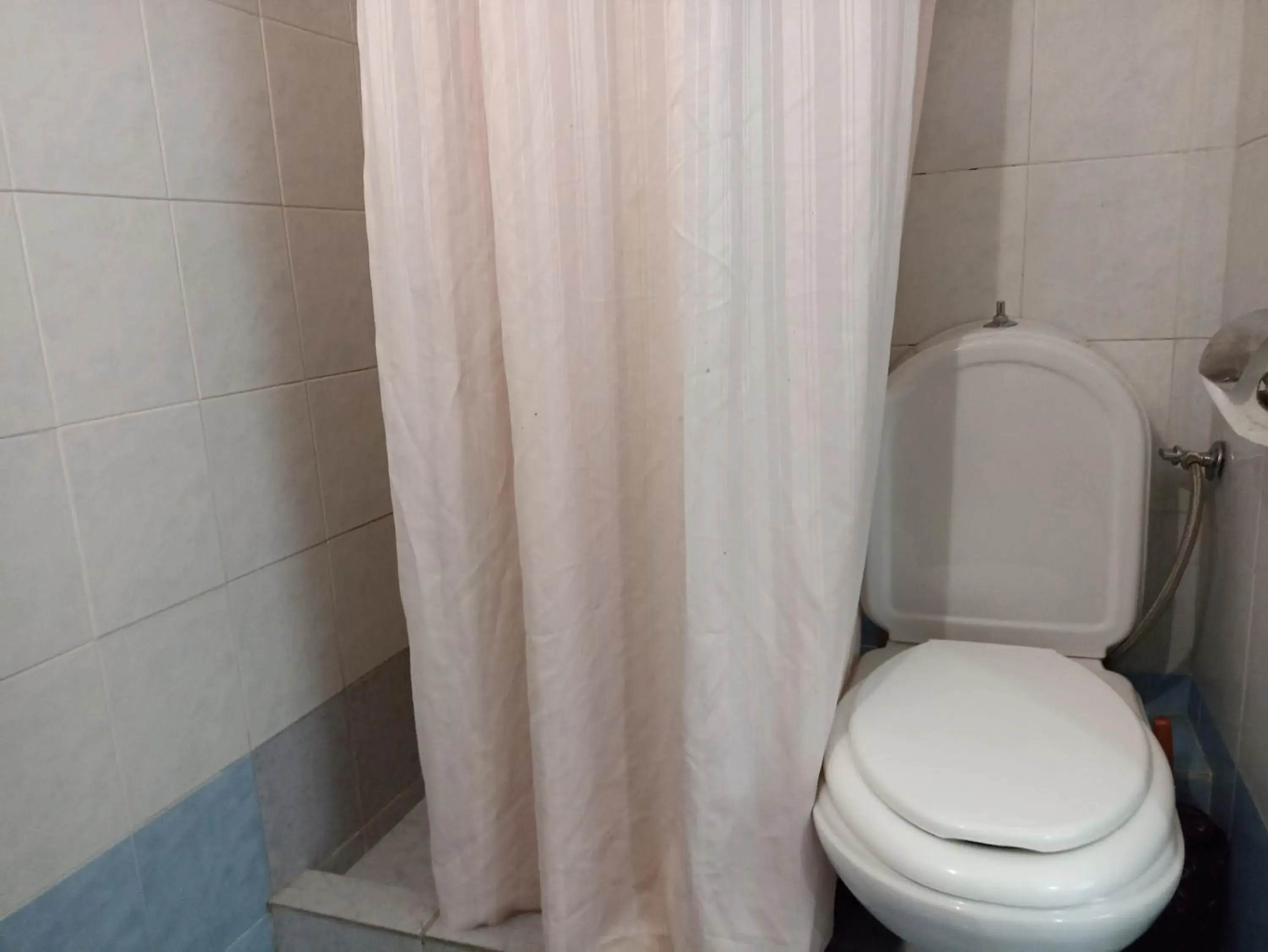 Family Room with Private Bathroom in Elite Hotel Family Room with Private Bathroom in Elite Hotel