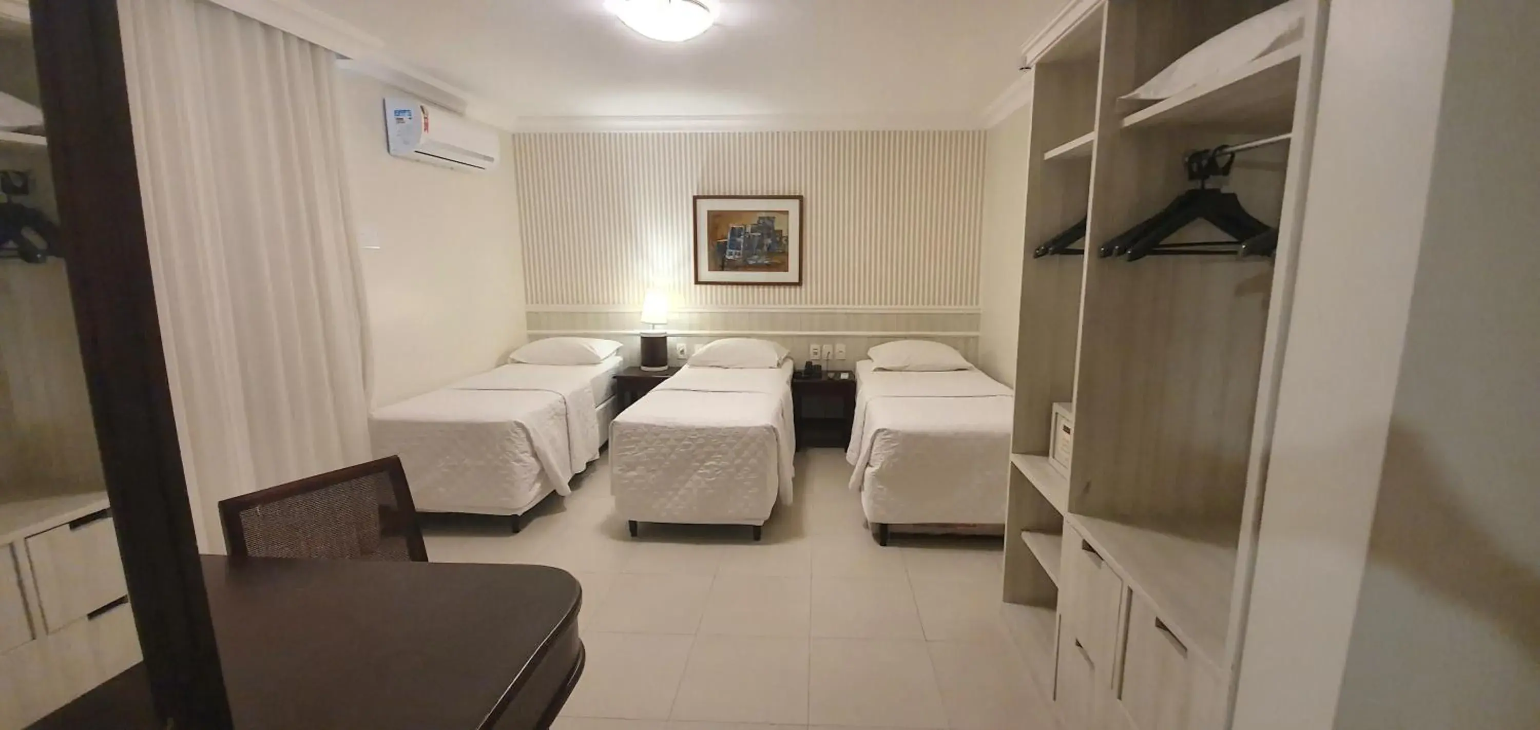 Standard Triple Room in Hotel Villa Mayor Charme Standard Triple Room in Hotel Villa Mayor Charme