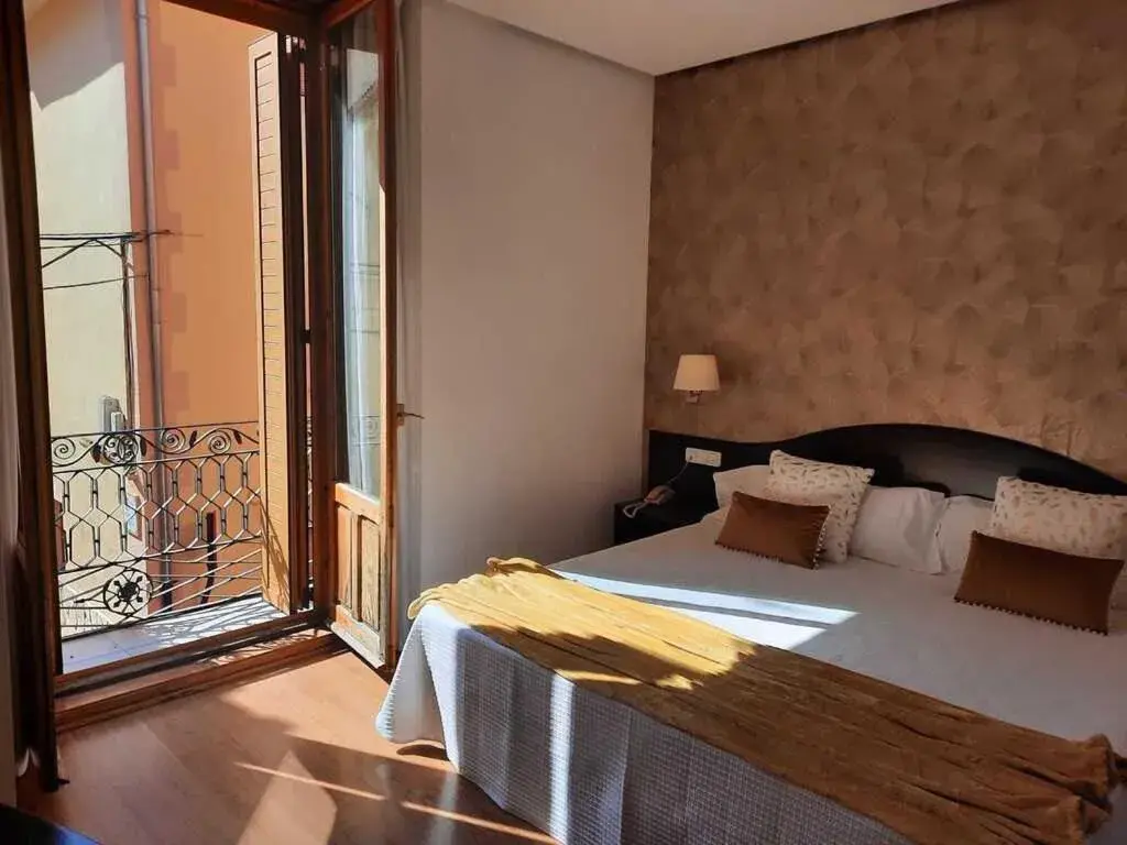 Junior Suite in Hotel Villa de Biar Junior Suite in Hotel Villa de Biar