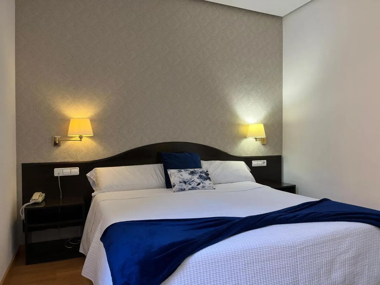 Deluxe Family Room in Hotel Villa de Biar Deluxe Family Room in Hotel Villa de Biar