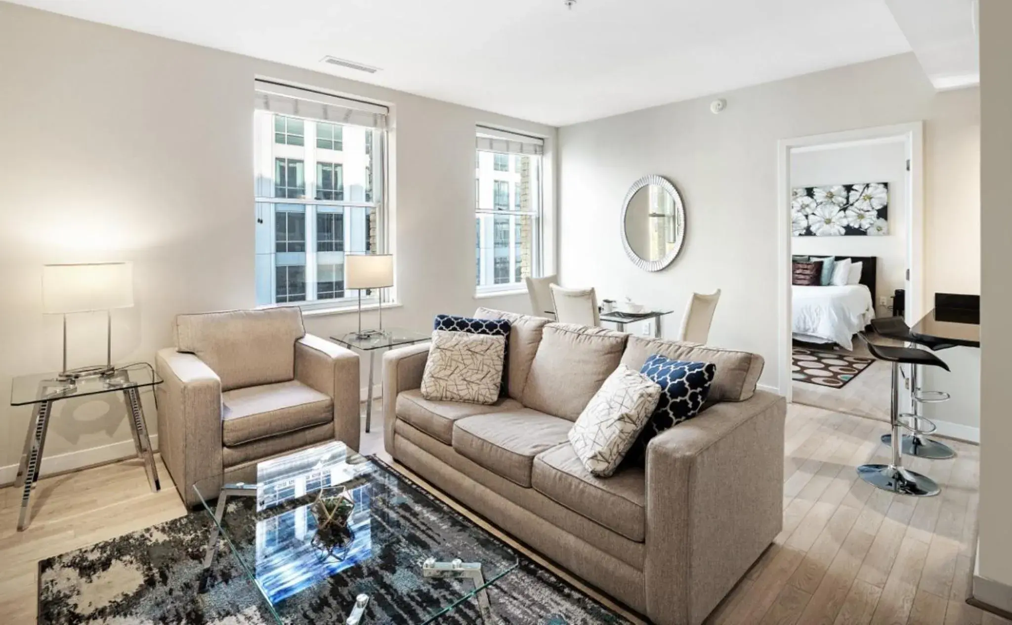 One-Bedroom Apartment in Global Luxury Suites at The White House One-Bedroom Apartment in Global Luxury Suites at The White House