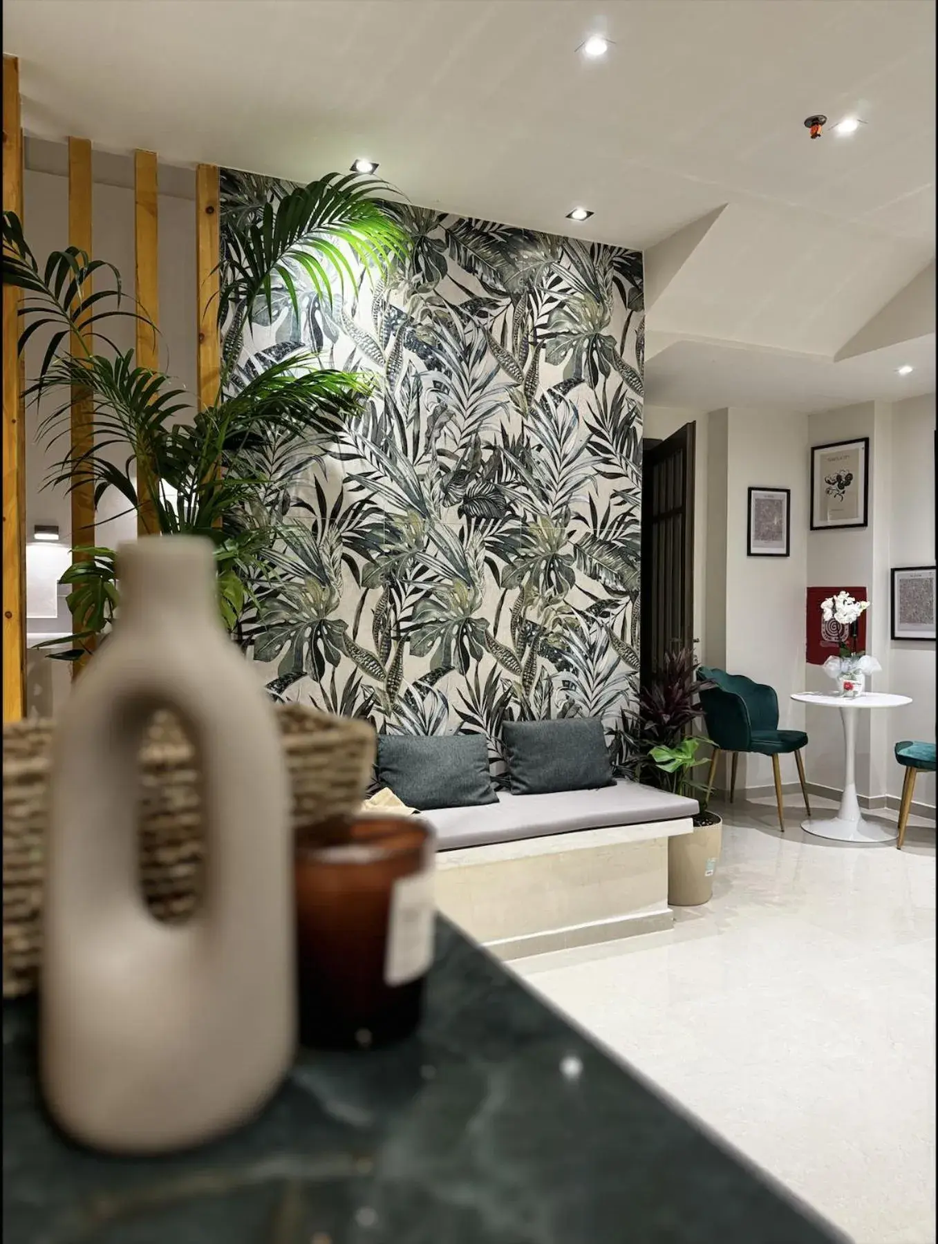 Lunar Hotel Modern Boutique Lunar Hotel Modern Boutique