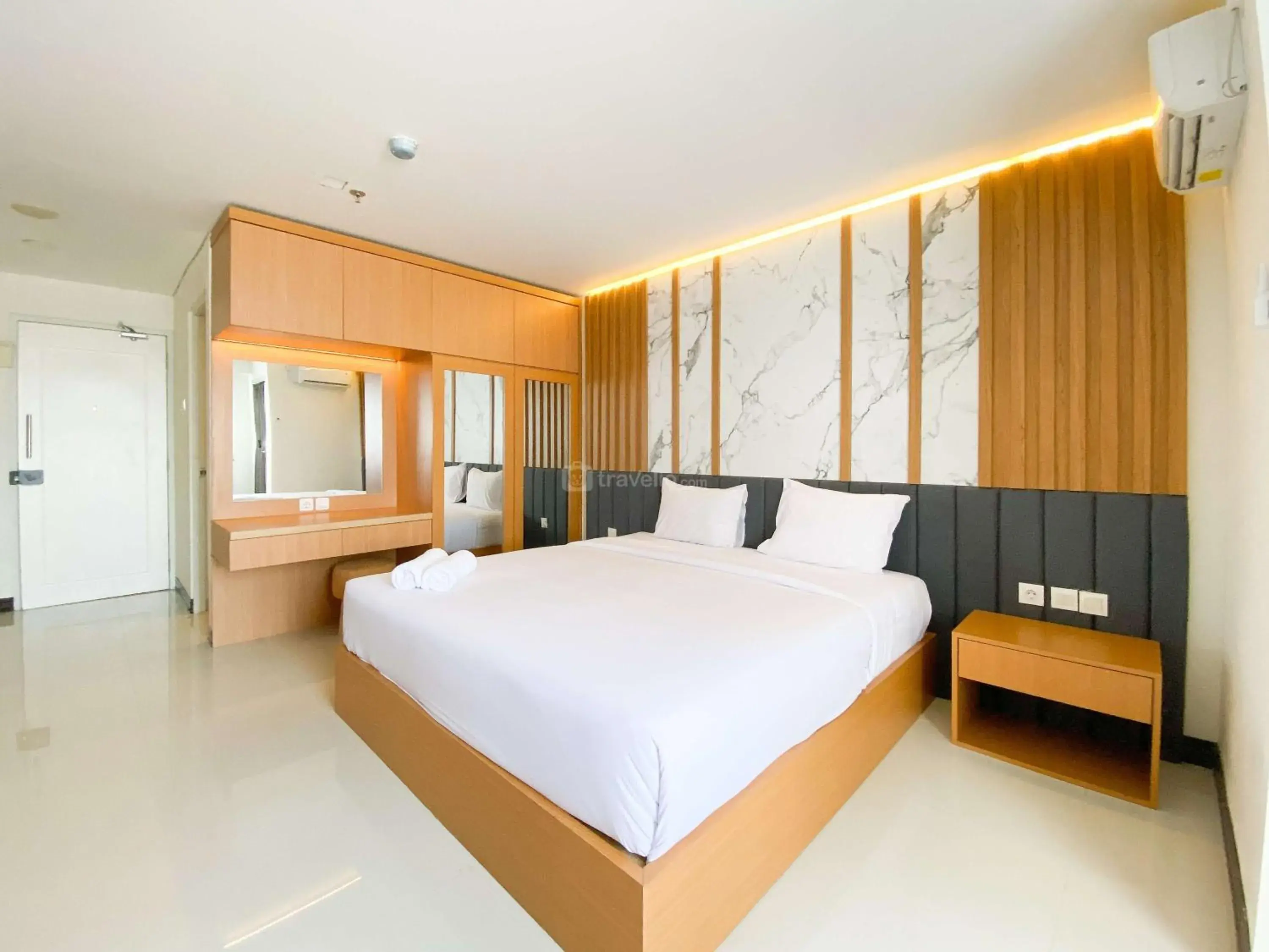 Homey and Strategic Studio (No Kitchen) at Sentraland Semarang Apartment By Travelio Homey and Strategic Studio (No Kitchen) at Sentraland Semarang Apartment By Travelio