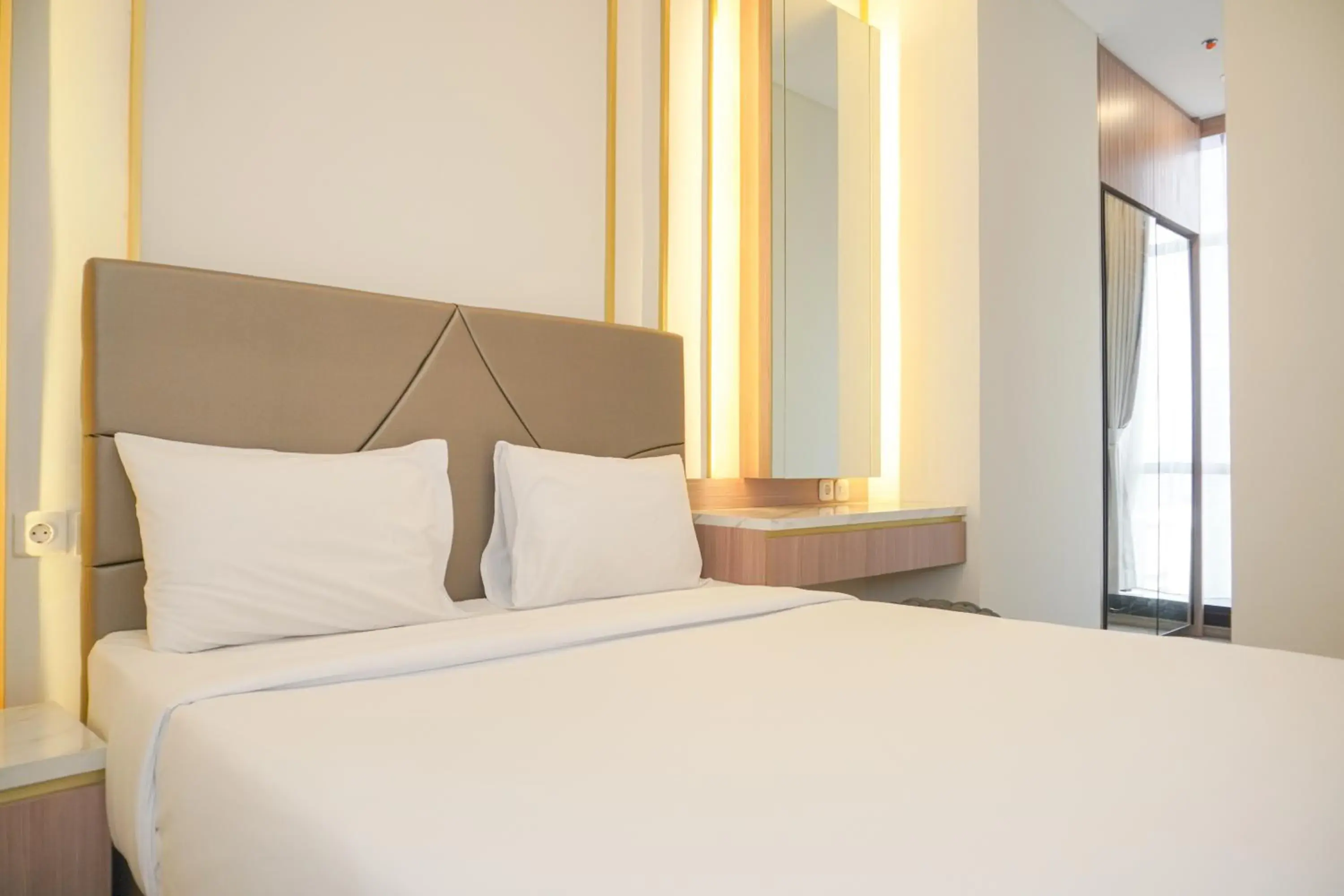 Comfort and Elegant 2BR Sudirman Suites Apartment By Travelio Comfort and Elegant 2BR Sudirman Suites Apartment By Travelio