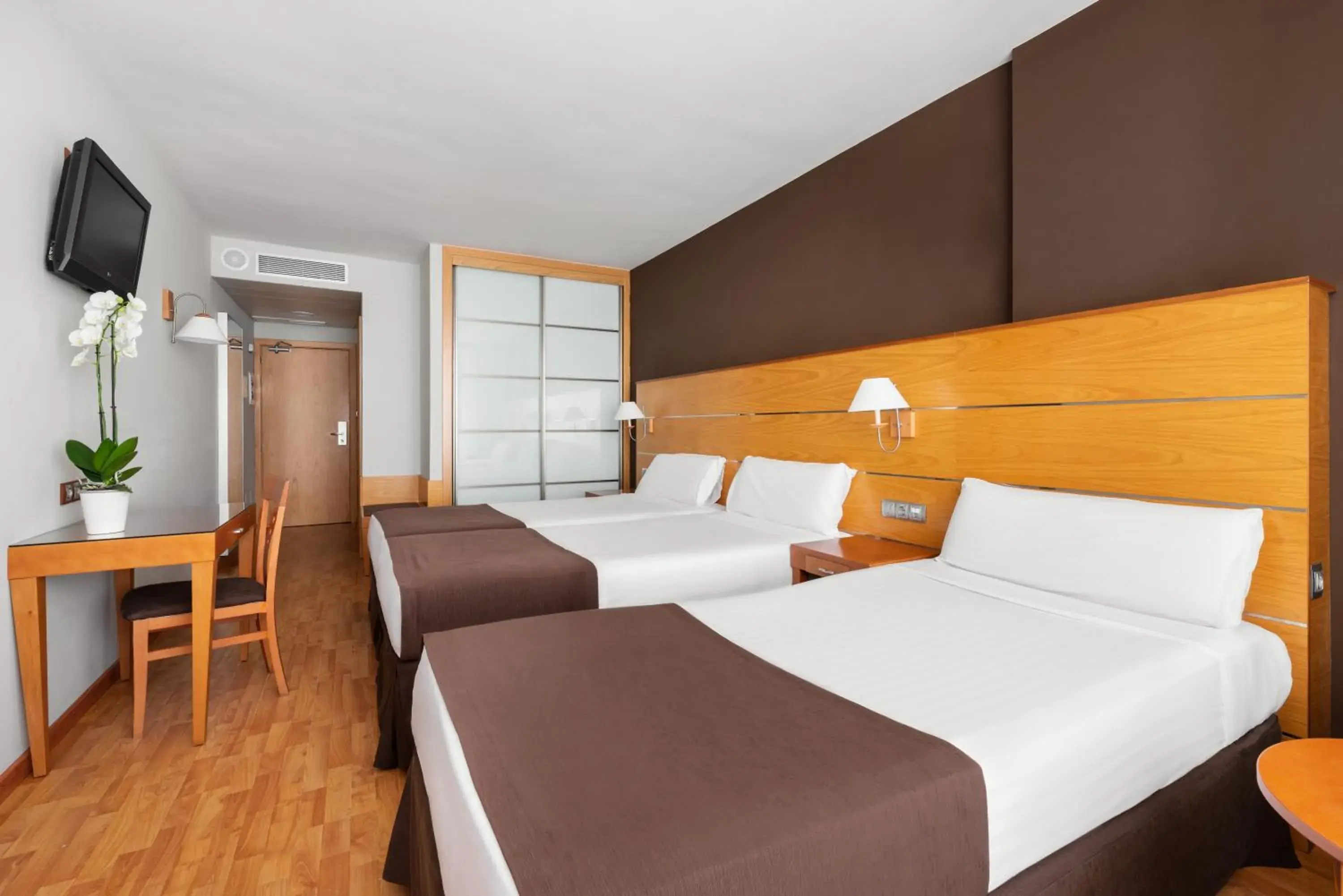 Triple Room in Exe Las Palmas Triple Room in Exe Las Palmas