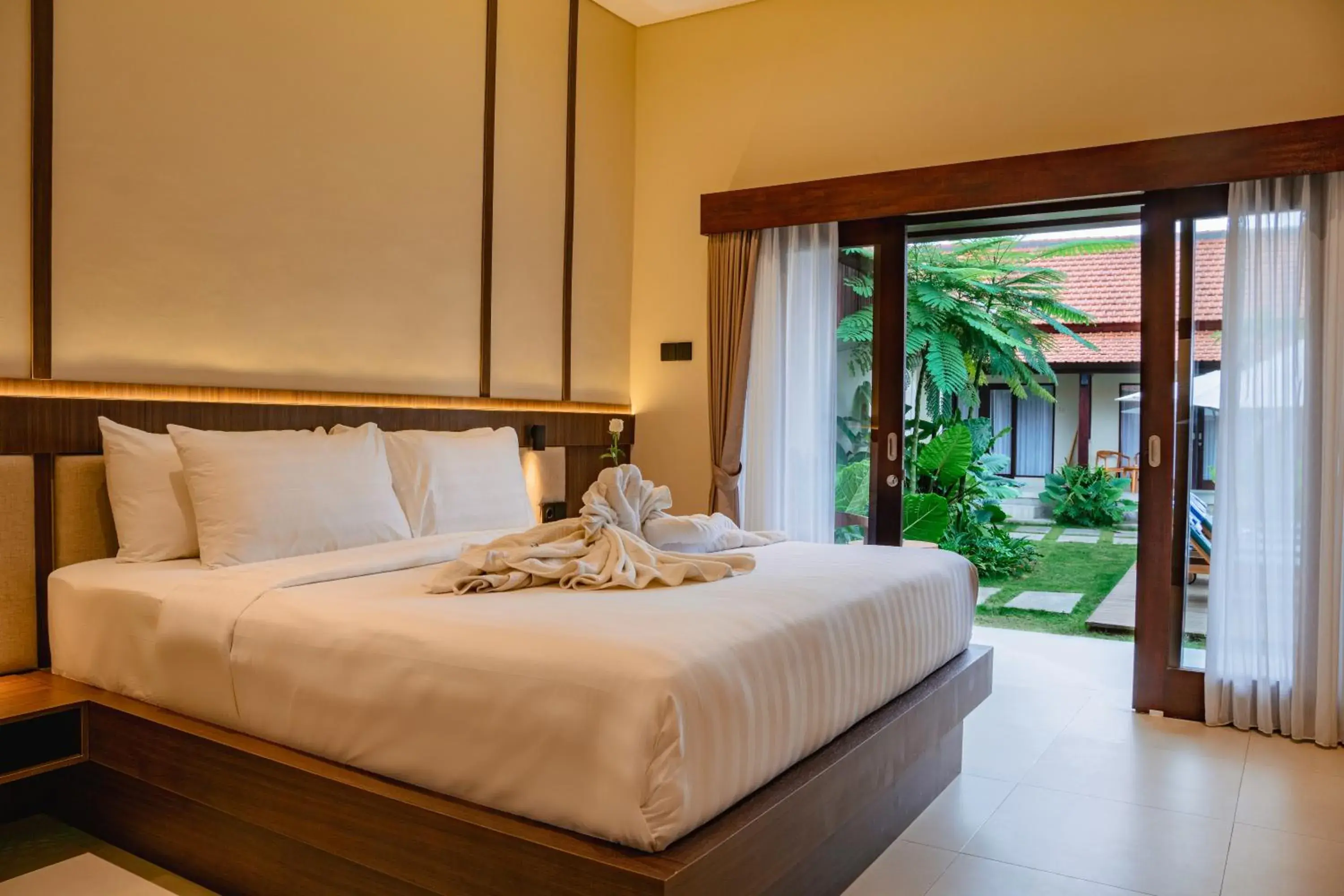 Standard King Room in Tut Winten a Tranquil Living Villa Ubud Standard King Room in Tut Winten a Tranquil Living Villa Ubud