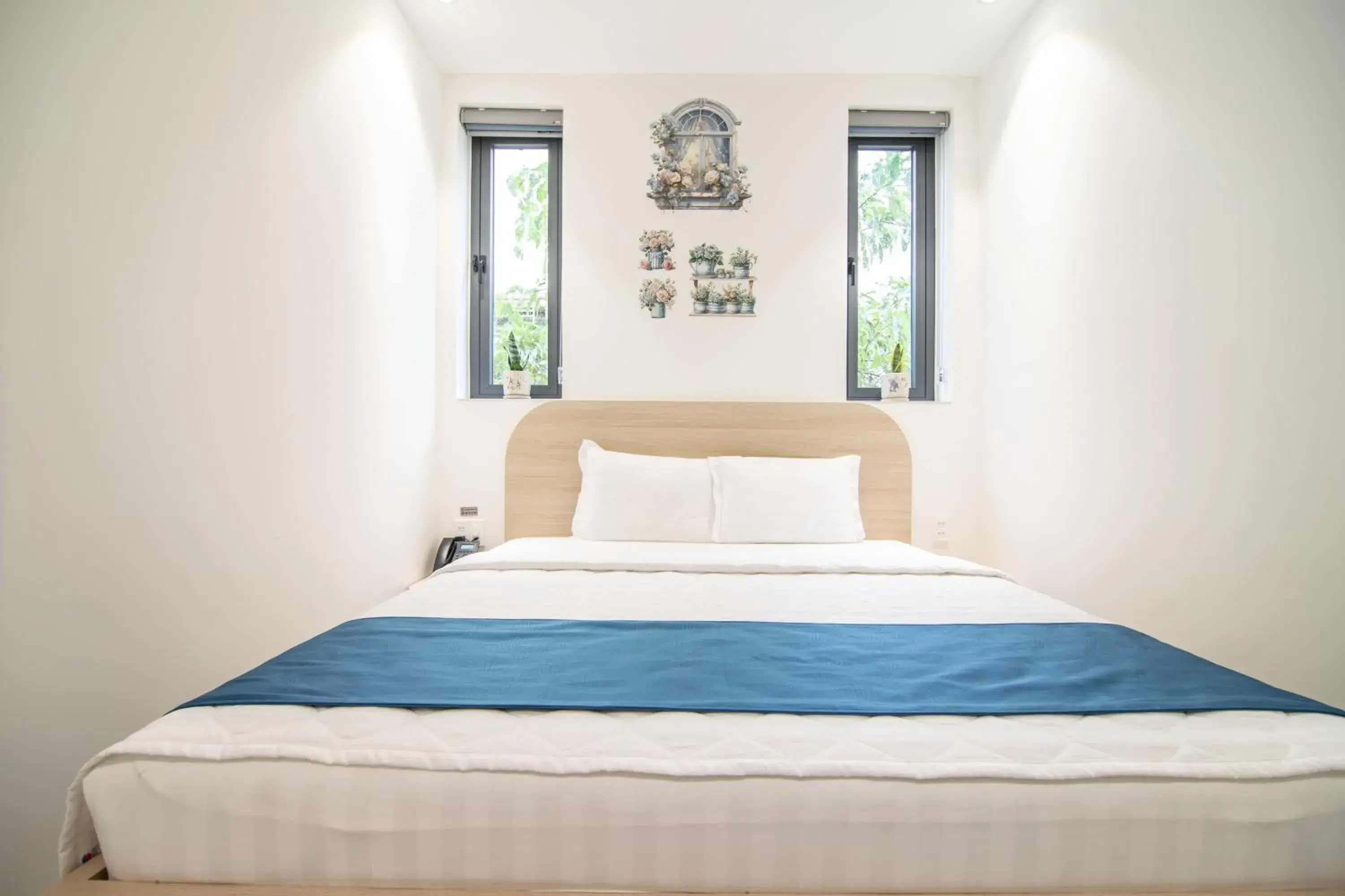 Deluxe Double Room in Bin Bin Hotel 12 Near Sala Residence Deluxe Double Room in Bin Bin Hotel 12 Near Sala Residence