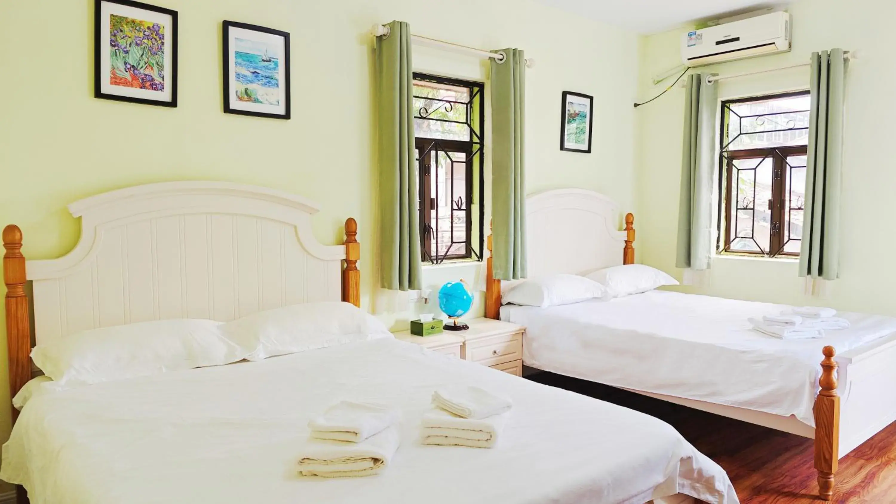 Quadruple Room with Terrace in Cloud Tree Inn Yun Shu Li ,Xichong, Shenzhen 深圳西涌云树里民宿 Quadruple Room with Terrace in Cloud Tree Inn Yun Shu Li ,Xichong, Shenzhen 深圳西涌云树里民宿